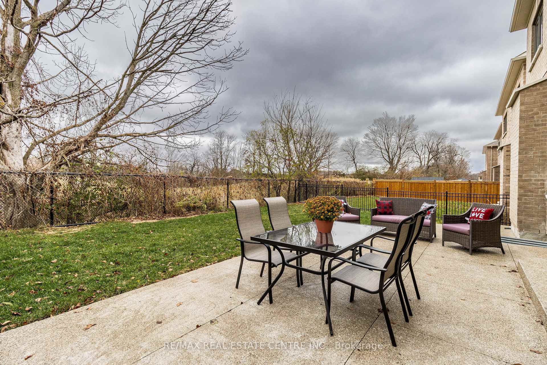 Photo 42 of 35 Arthur Griffin Crescent, Caledon, Caledon East — HOMEH