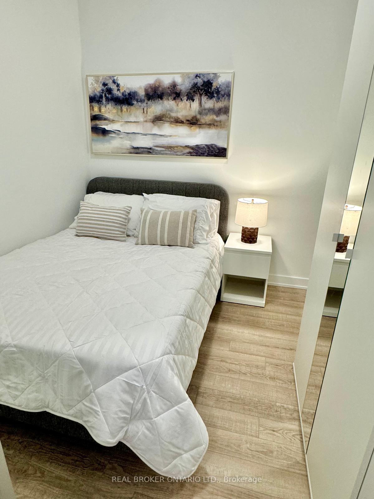 Photo 9 of Unit 420, 15 Richardson Street, Toronto, Waterfront Communities — HOMEH