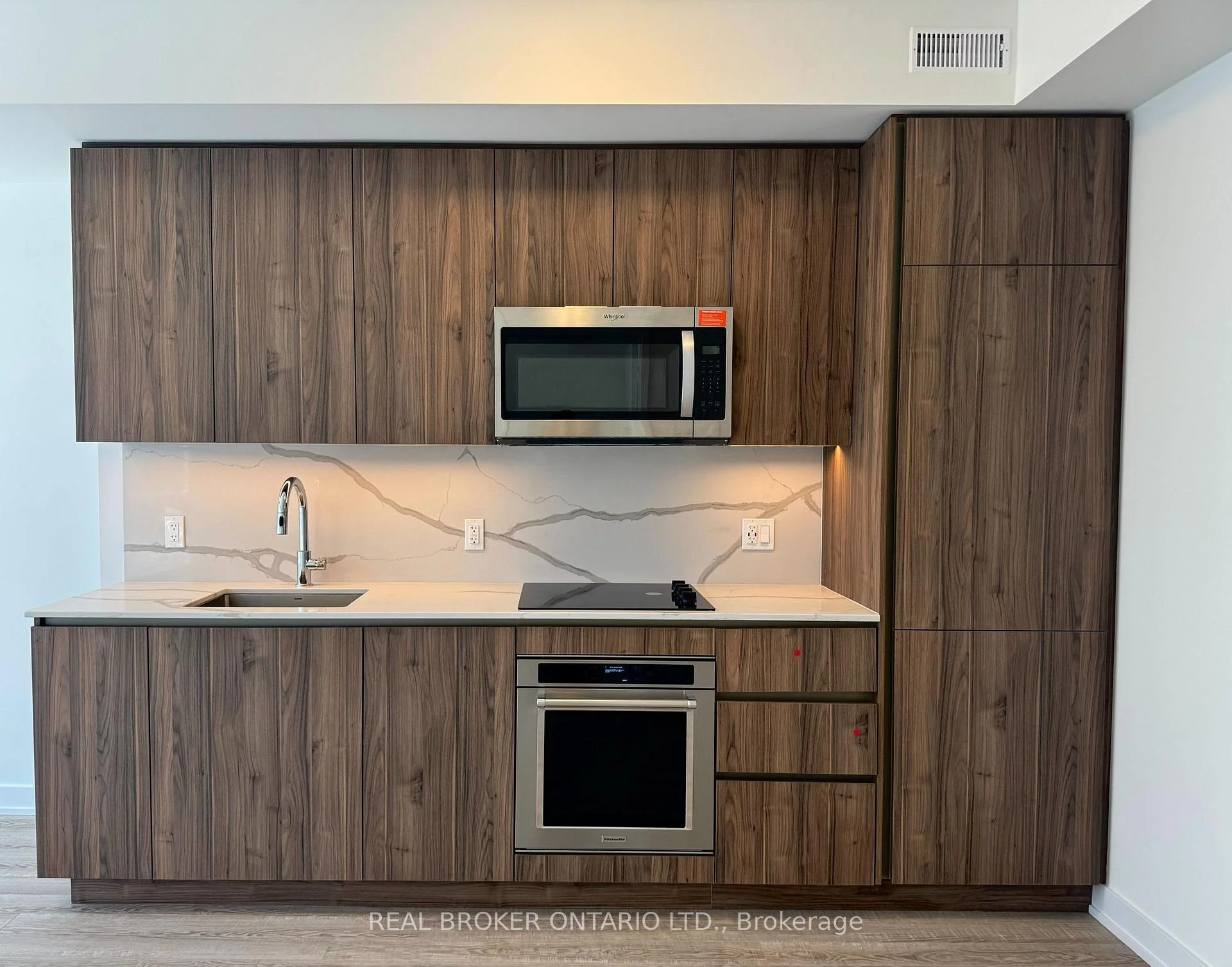 Photo 5 of Unit 420, 15 Richardson Street, Toronto, Waterfront Communities — HOMEH