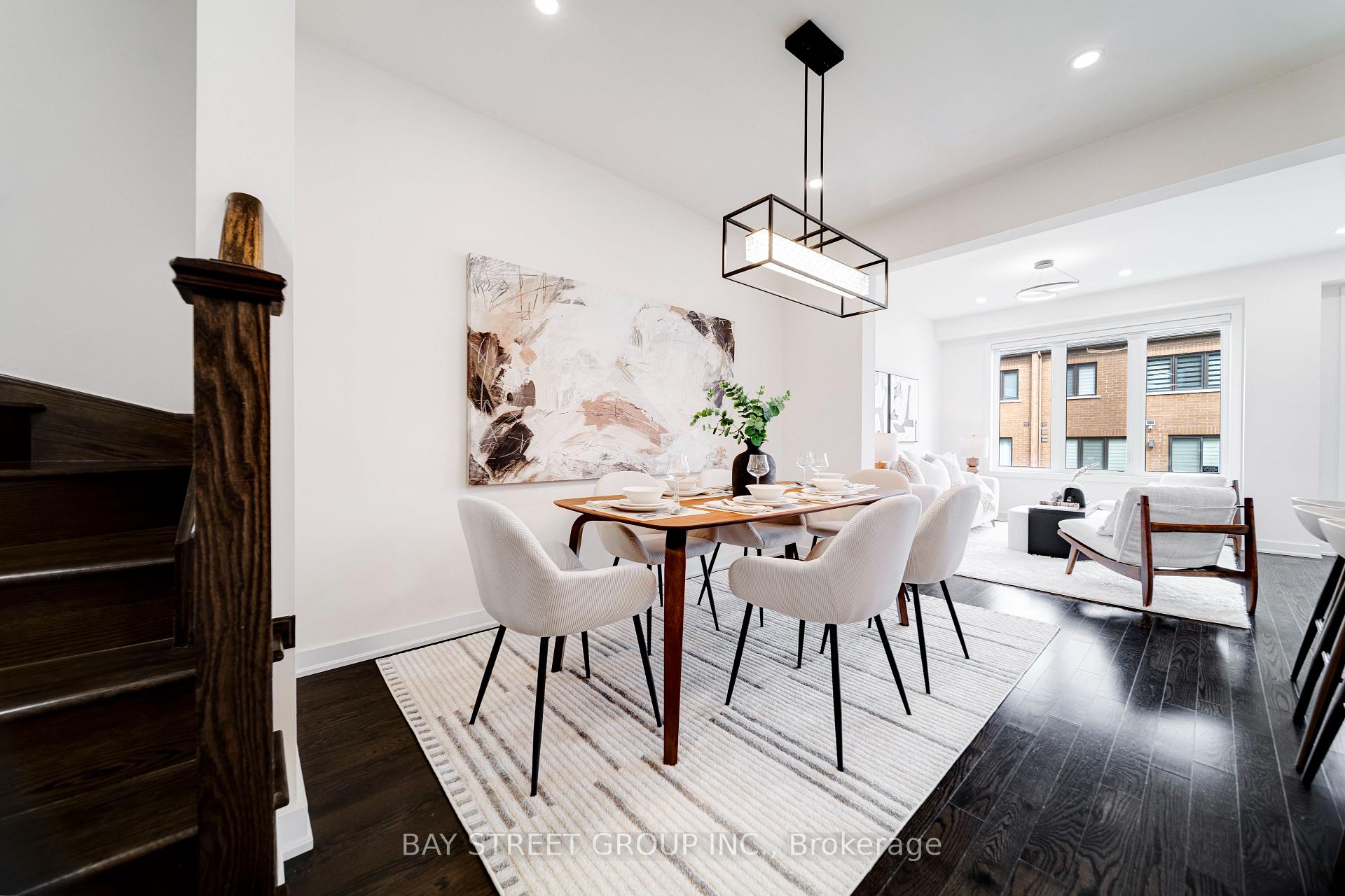 Photo 4 of 42 Dariole Drive, Richmond Hill, Oak Ridges Lake Wilcox — HOMEH