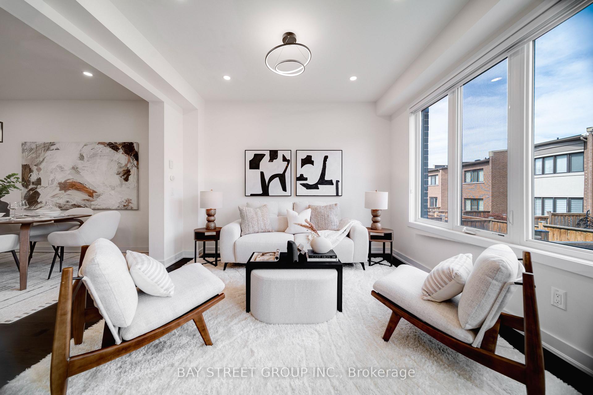 Photo 10 of 42 Dariole Drive, Richmond Hill, Oak Ridges Lake Wilcox — HOMEH
