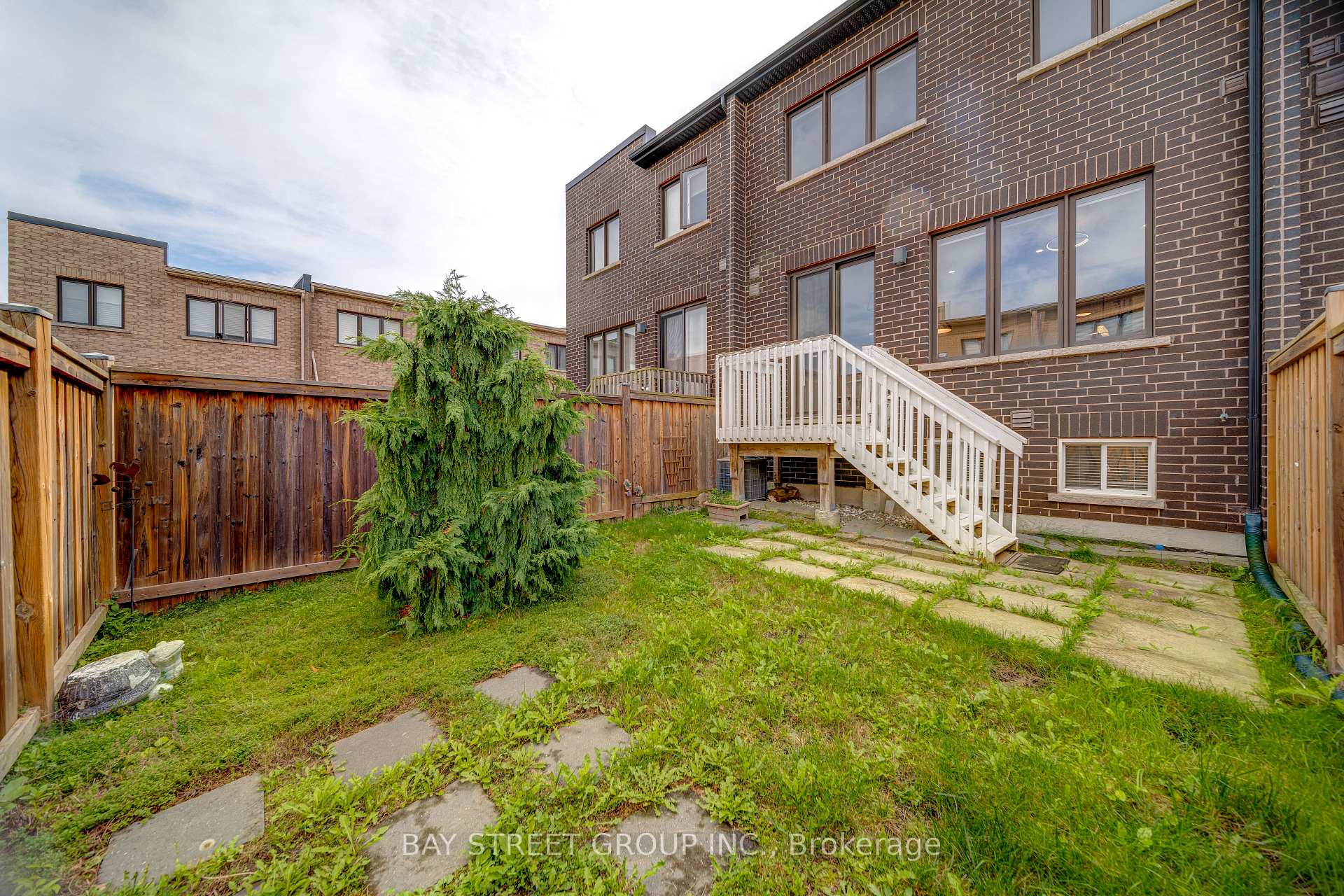 Photo 29 of 42 Dariole Drive, Richmond Hill, Oak Ridges Lake Wilcox — HOMEH