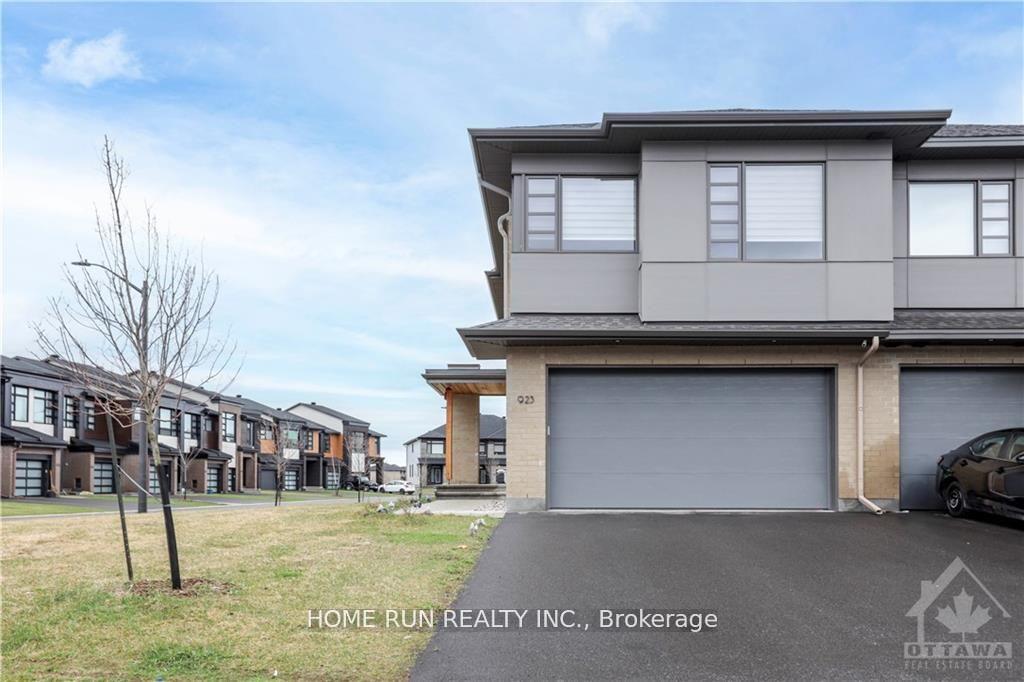 Photo 1 of 923 Chipping Circle, Ottawa, Riverside South/Gloucester Glen — HOMEH