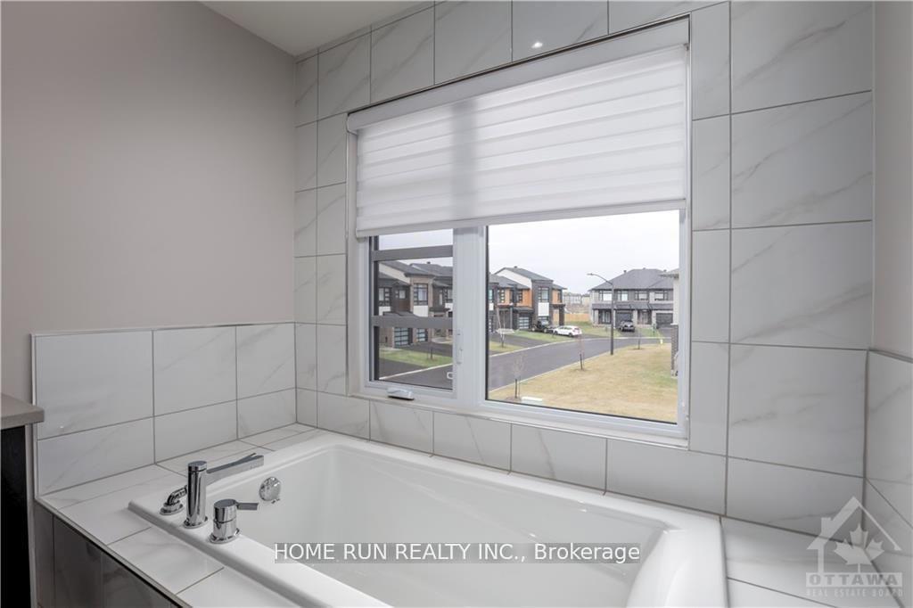 Photo 18 of 923 Chipping Circle, Ottawa, Riverside South/Gloucester Glen — HOMEH