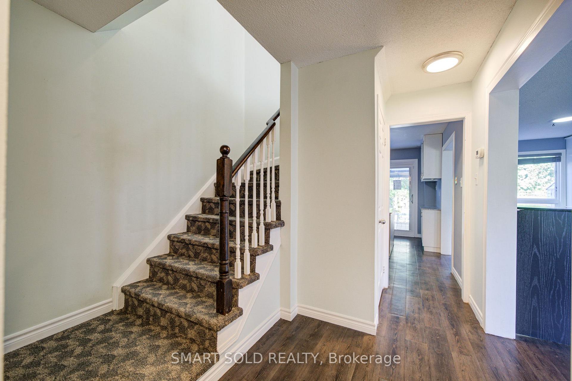 Photo 4 of 90 Moon Drive, Barrie, Ardagh — HOMEH