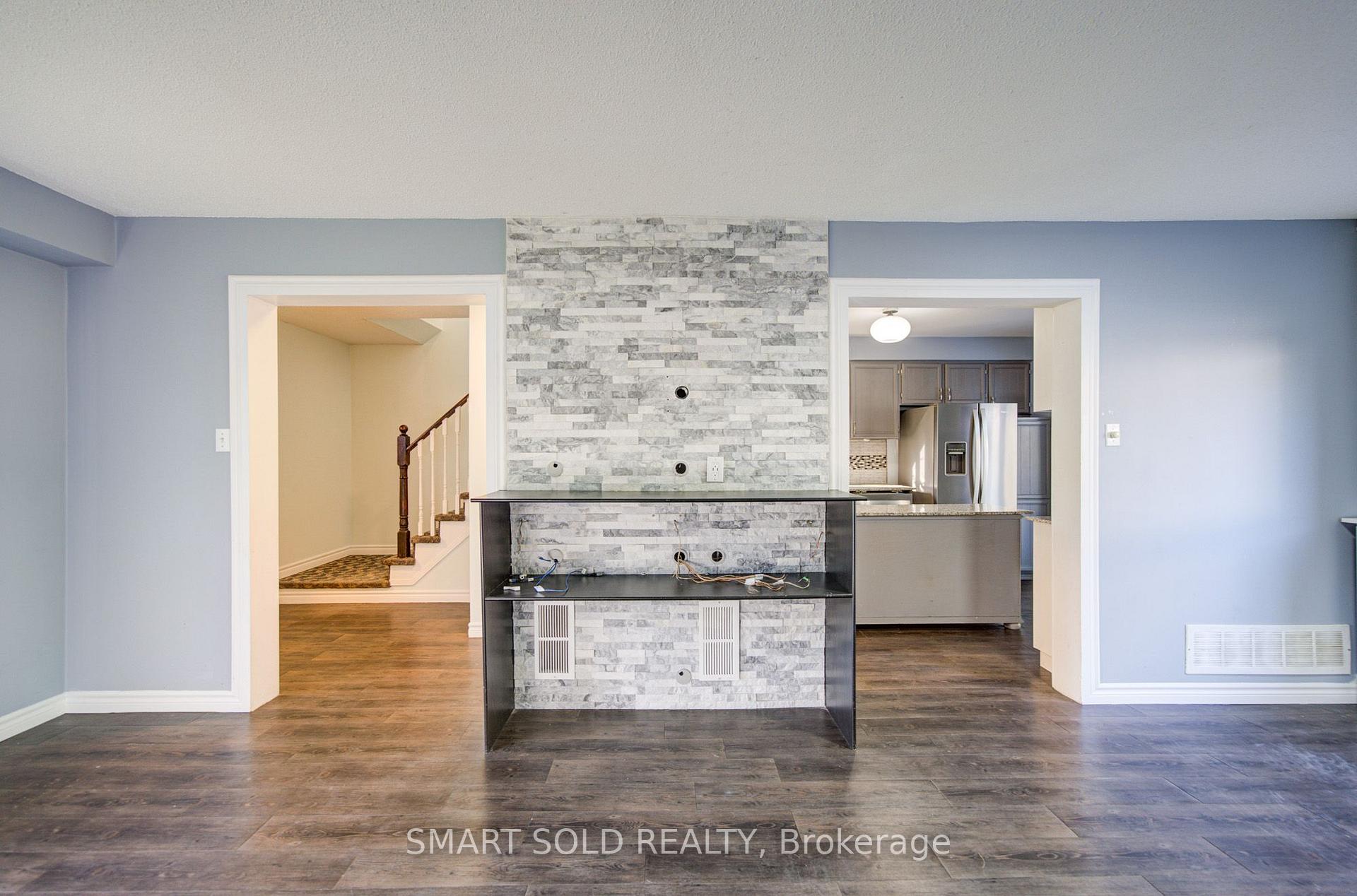 Photo 8 of 90 Moon Drive, Barrie, Ardagh — HOMEH