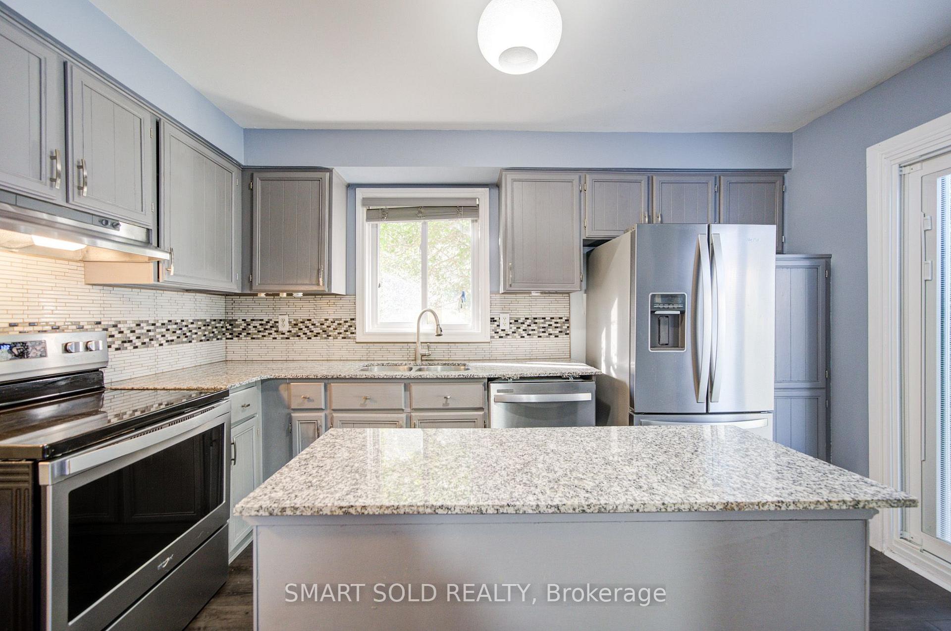 Photo 13 of 90 Moon Drive, Barrie, Ardagh — HOMEH