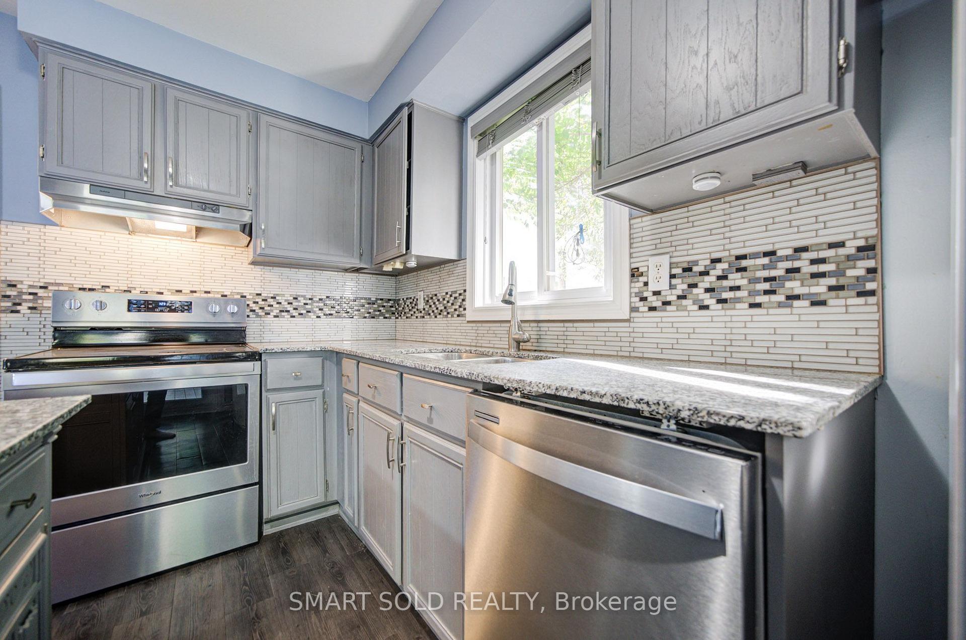 Photo 16 of 90 Moon Drive, Barrie, Ardagh — HOMEH