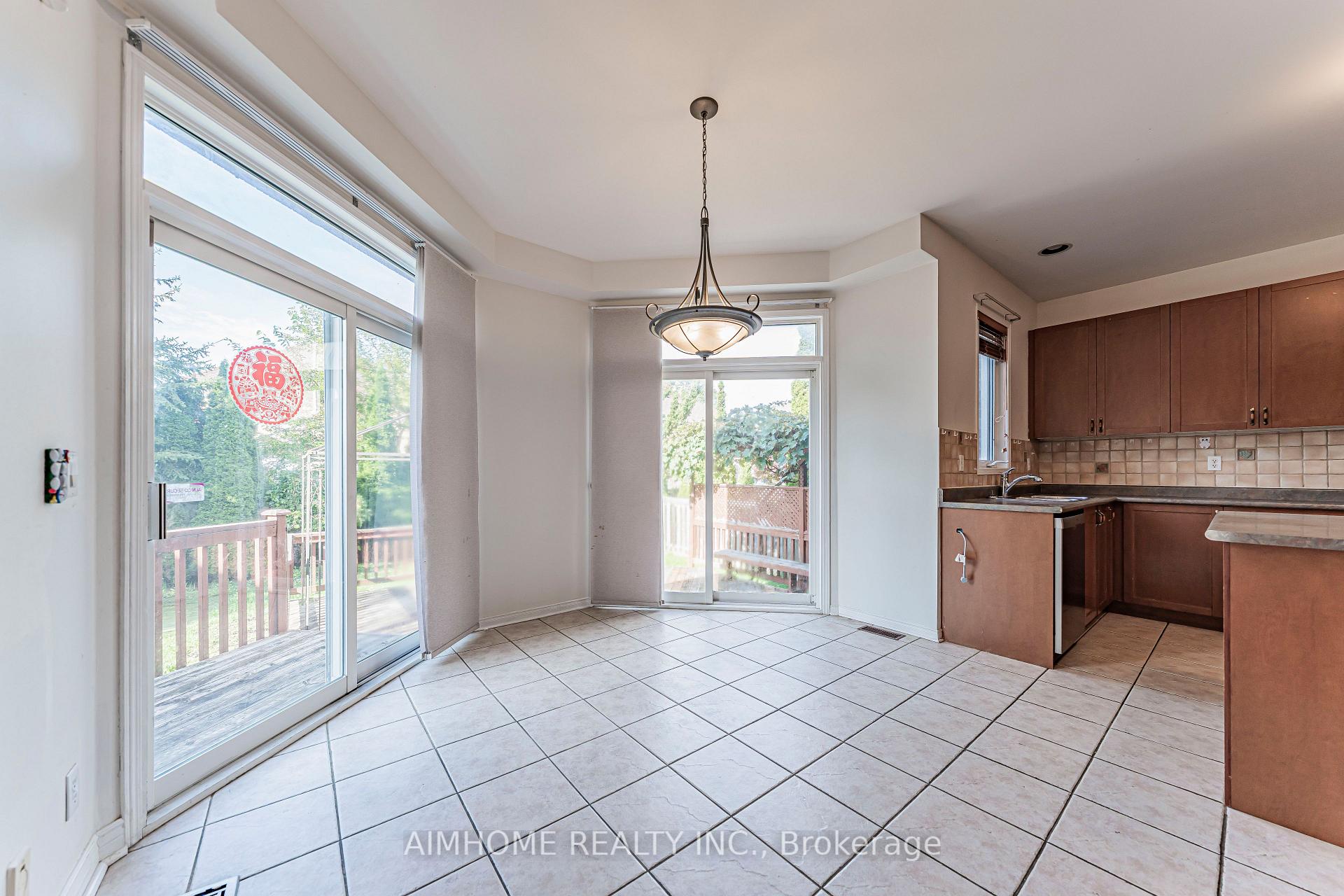 Photo 10 of 48 Red Ash Drive, Markham, Legacy — HOMEH
