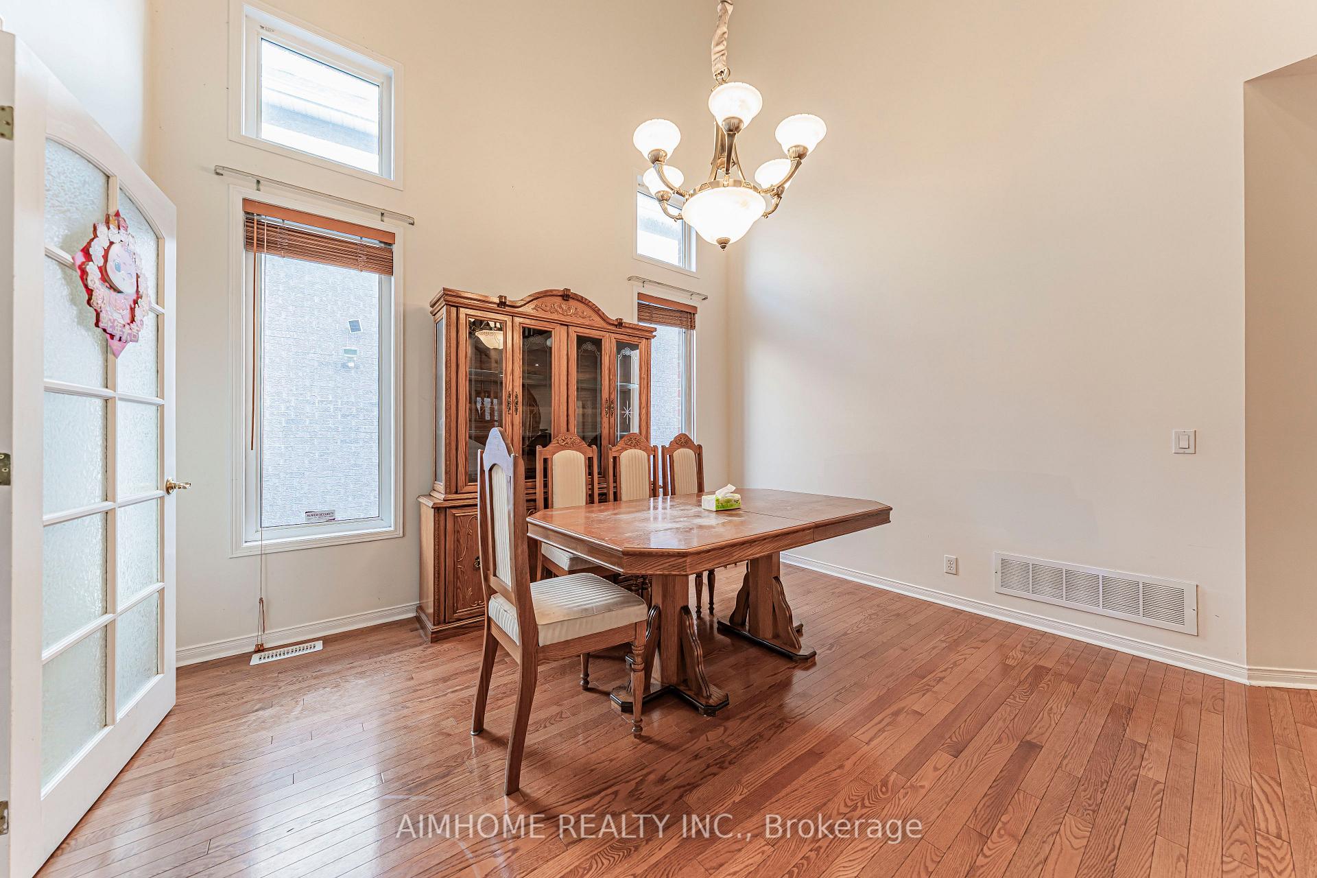 Photo 19 of 48 Red Ash Drive, Markham, Legacy — HOMEH