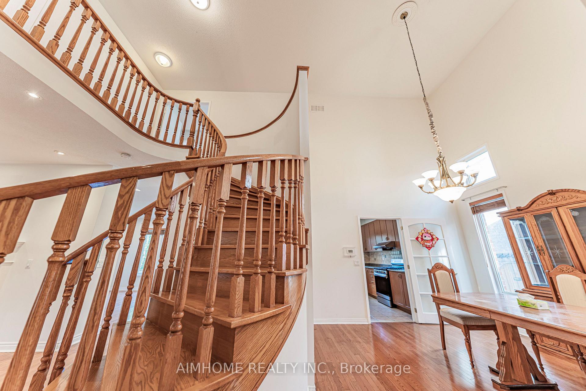 Photo 20 of 48 Red Ash Drive, Markham, Legacy — HOMEH