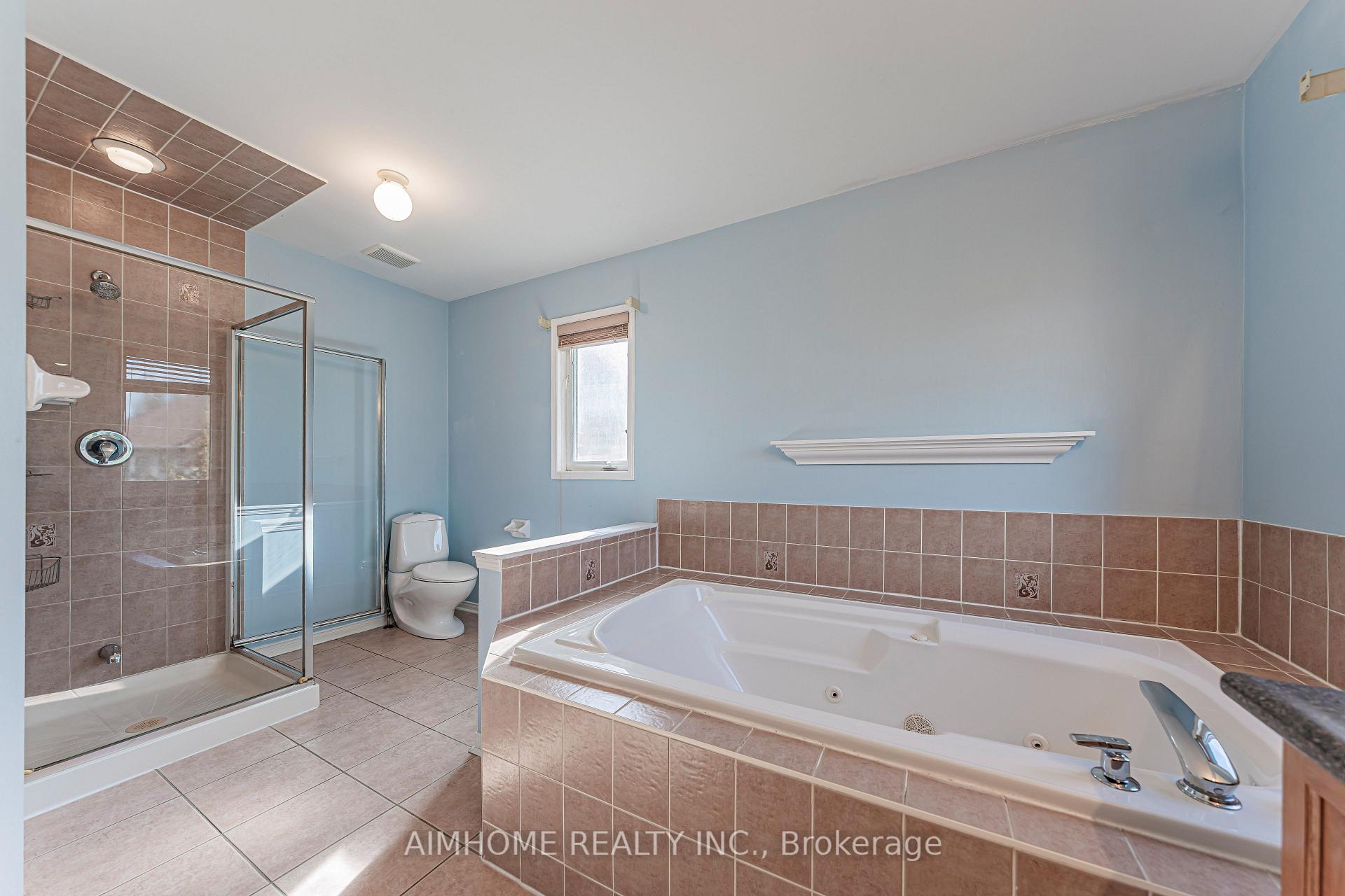 Photo 27 of 48 Red Ash Drive, Markham, Legacy — HOMEH