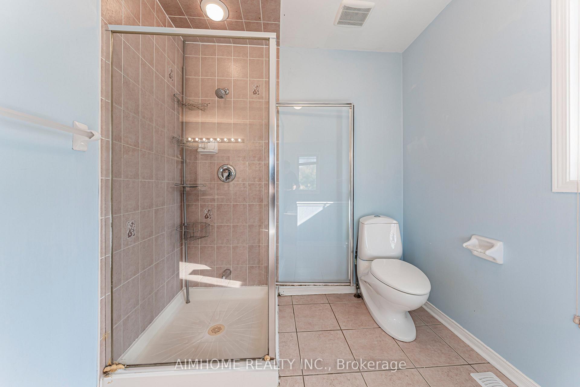 Photo 30 of 48 Red Ash Drive, Markham, Legacy — HOMEH