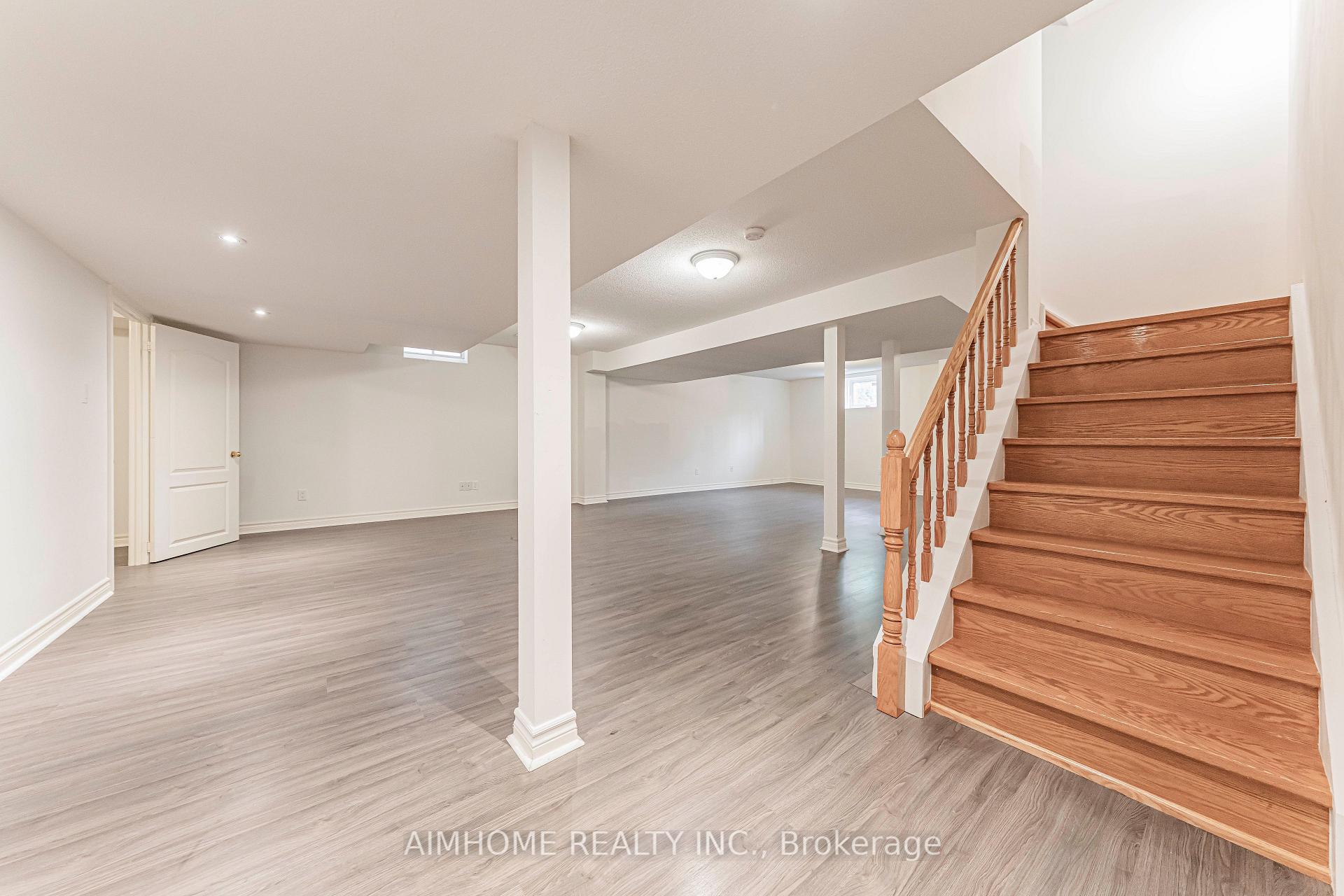 Photo 35 of 48 Red Ash Drive, Markham, Legacy — HOMEH
