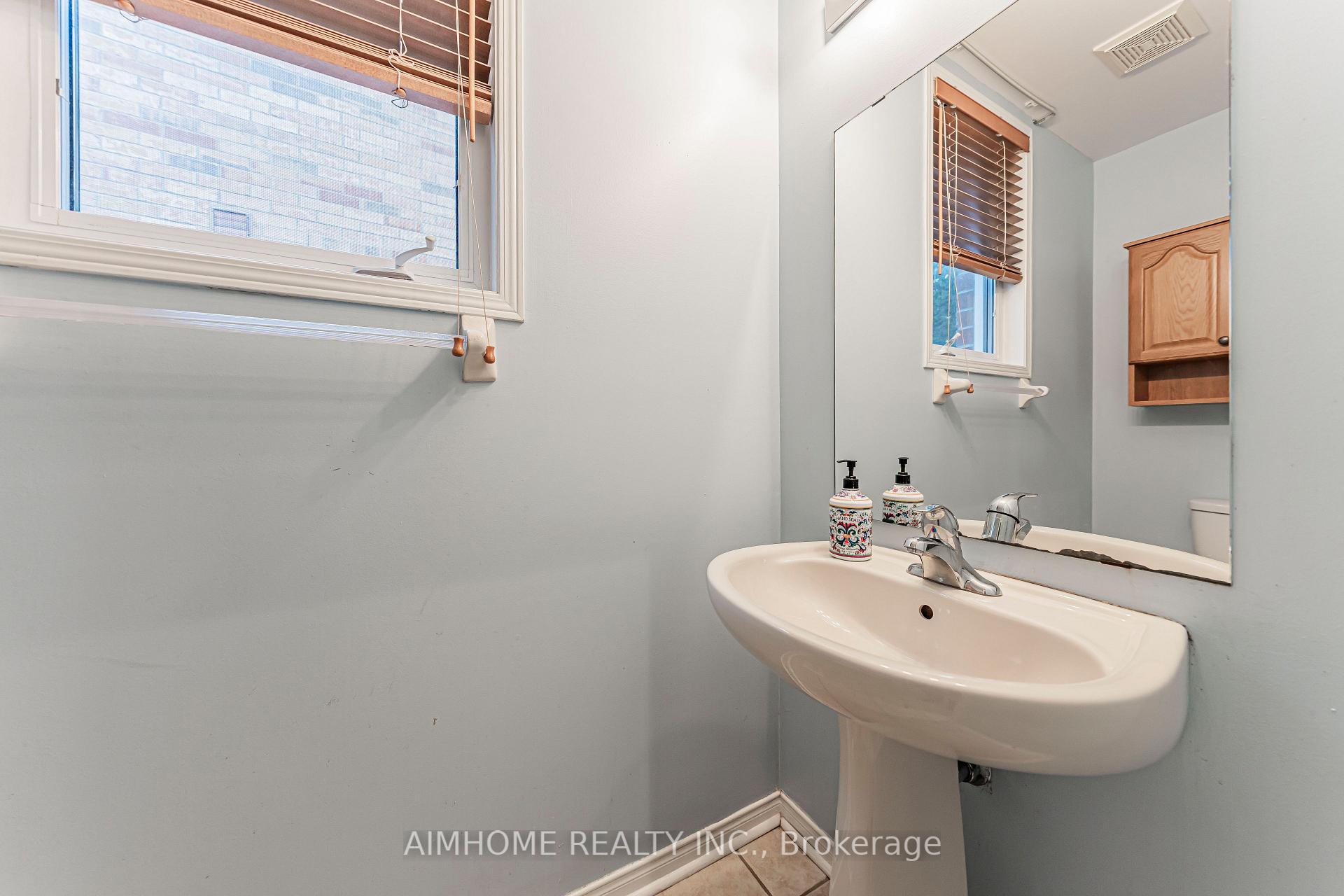 Photo 42 of 48 Red Ash Drive, Markham, Legacy — HOMEH