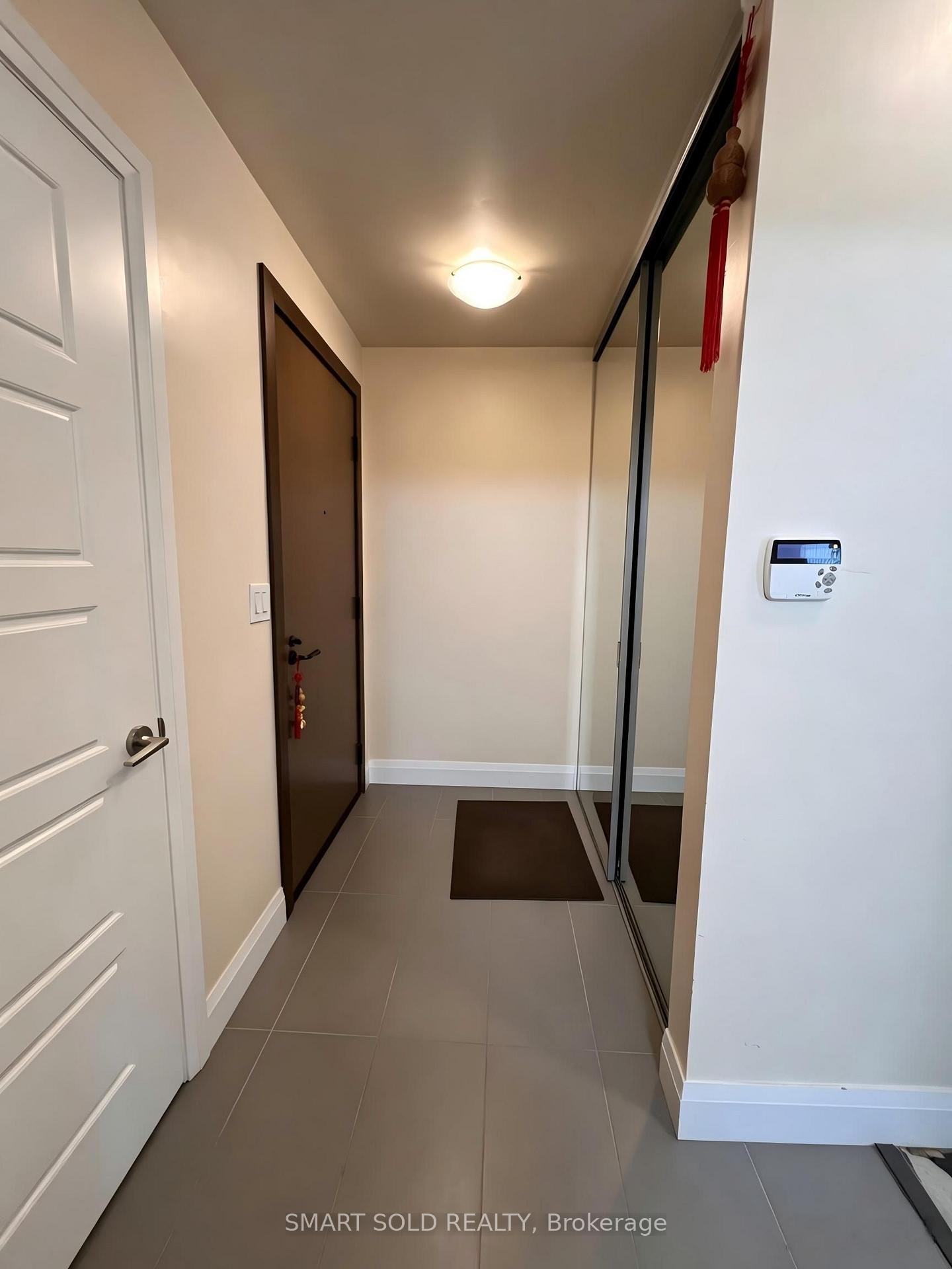 Photo 2 of Unit 212, 1 Uptown Drive, Markham, Unionville — HOMEH