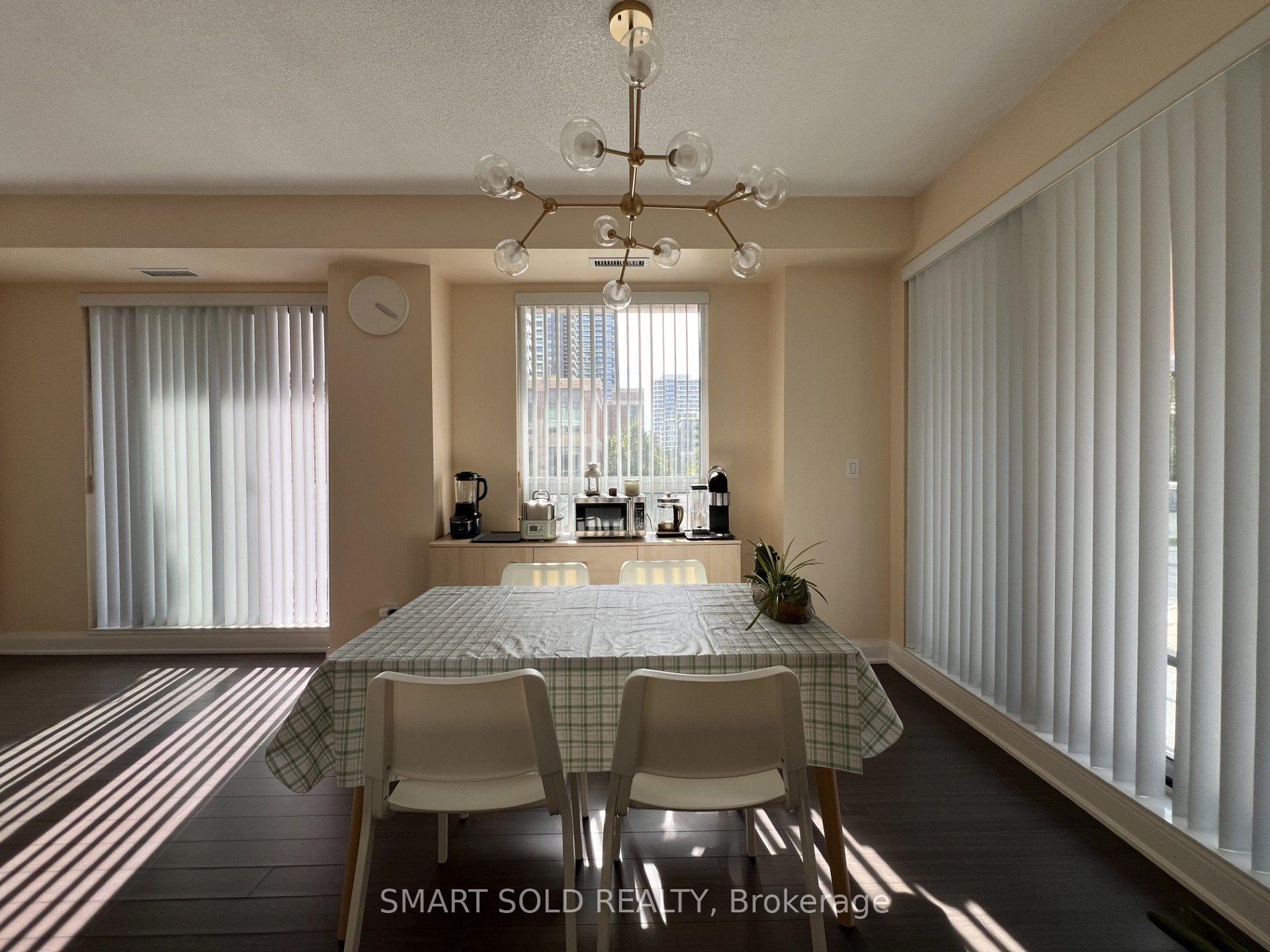 Photo 5 of Unit 212, 1 Uptown Drive, Markham, Unionville — HOMEH
