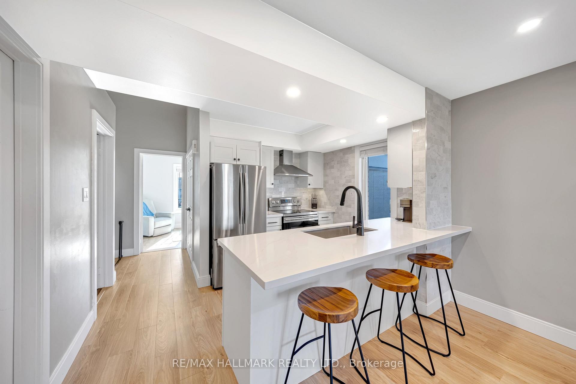 Photo 4 of Unit 3, 106 Petra Way, Whitby, Pringle Creek — HOMEH