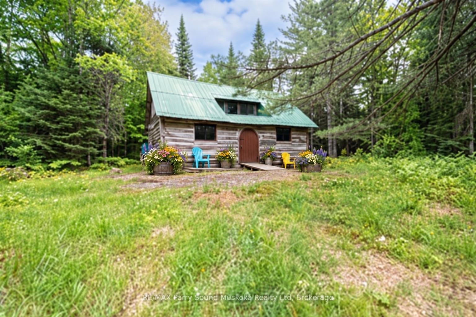 Photo 4 of 141 Middle Road, McMurrich/Monteith, Monteith — HOMEH