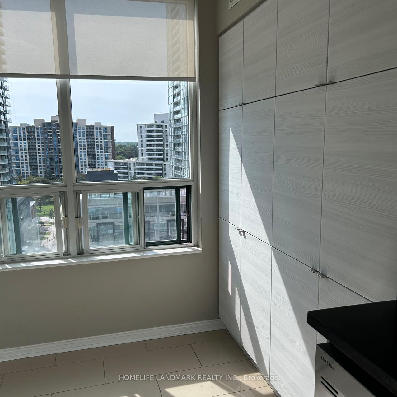 Photo 8 of Unit 1803, 238 Doris Avenue, North York, Willowdale East — HOMEH