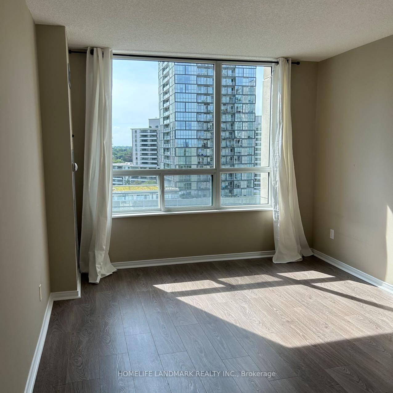Photo 9 of Unit 1803, 238 Doris Avenue, North York, Willowdale East — HOMEH