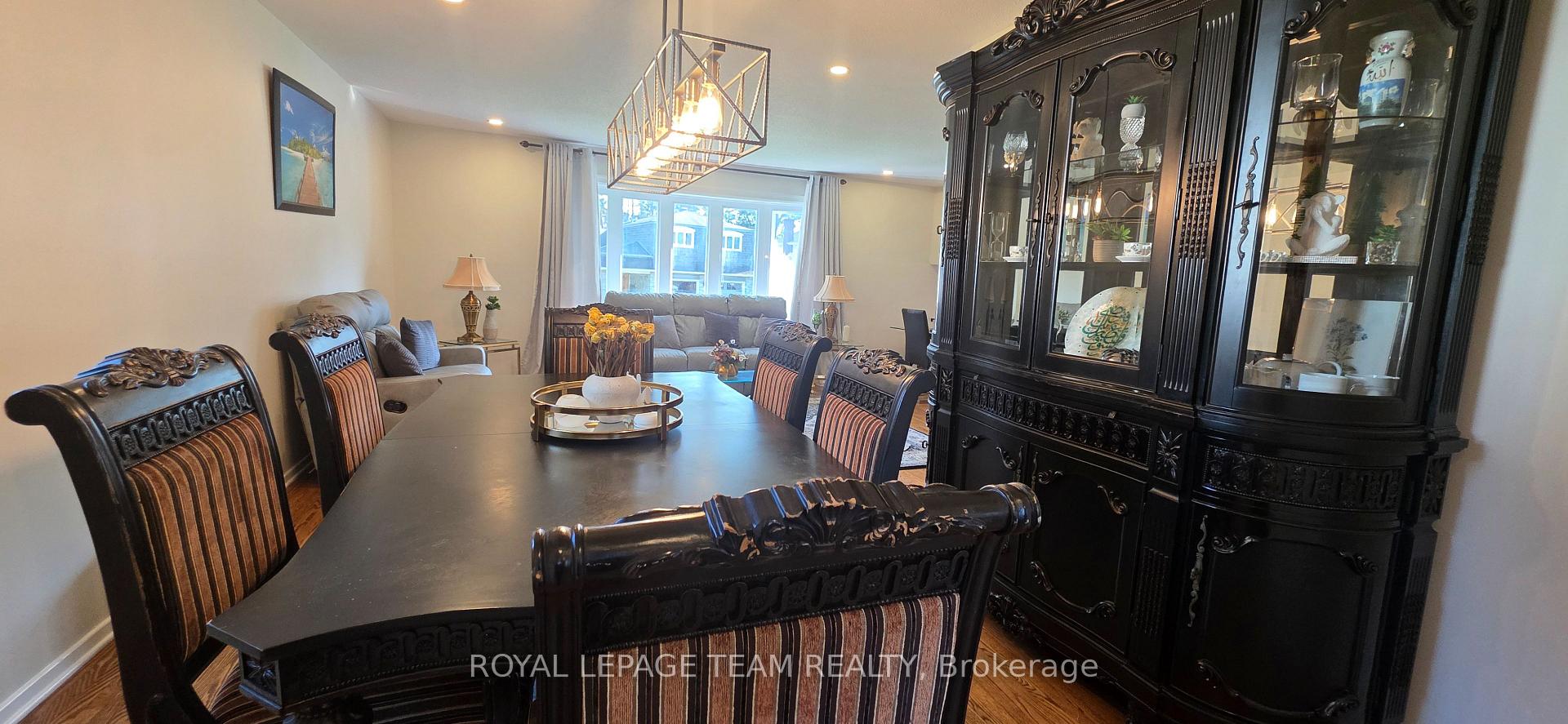 Photo 14 of 13 Ridgeburn Gate, Ottawa, Blackburn Hamlet — HOMEH