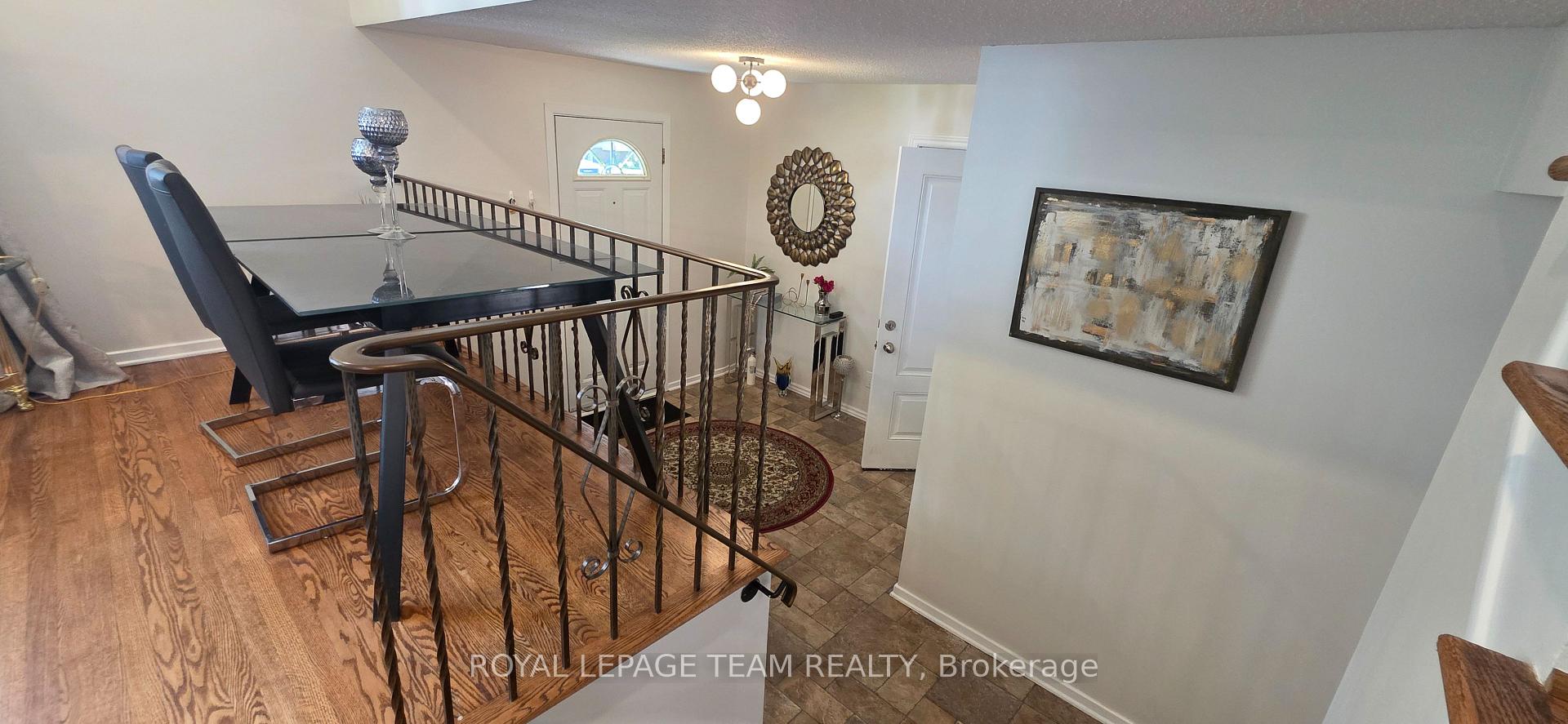 Photo 15 of 13 Ridgeburn Gate, Ottawa, Blackburn Hamlet — HOMEH