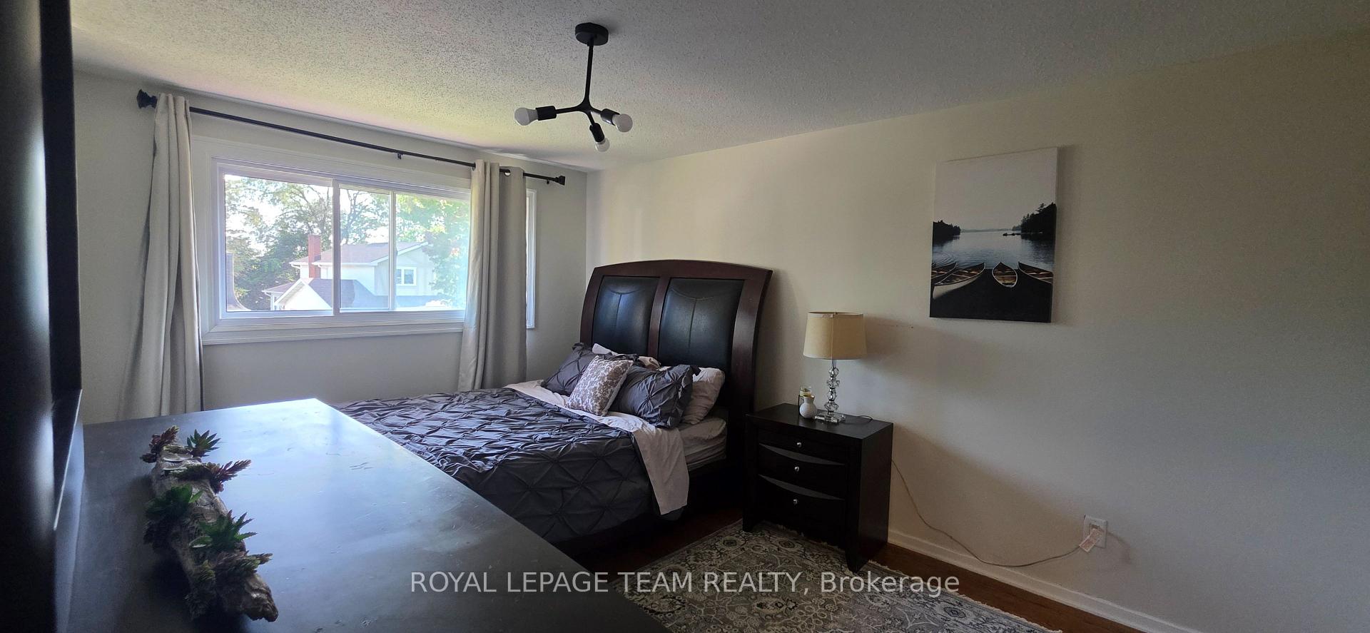 Photo 21 of 13 Ridgeburn Gate, Ottawa, Blackburn Hamlet — HOMEH