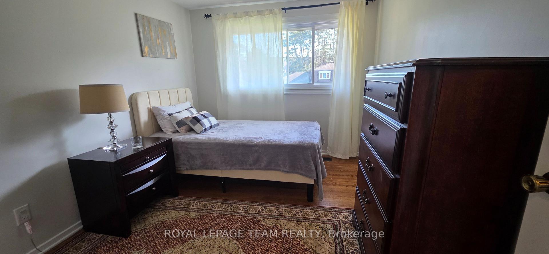 Photo 22 of 13 Ridgeburn Gate, Ottawa, Blackburn Hamlet — HOMEH