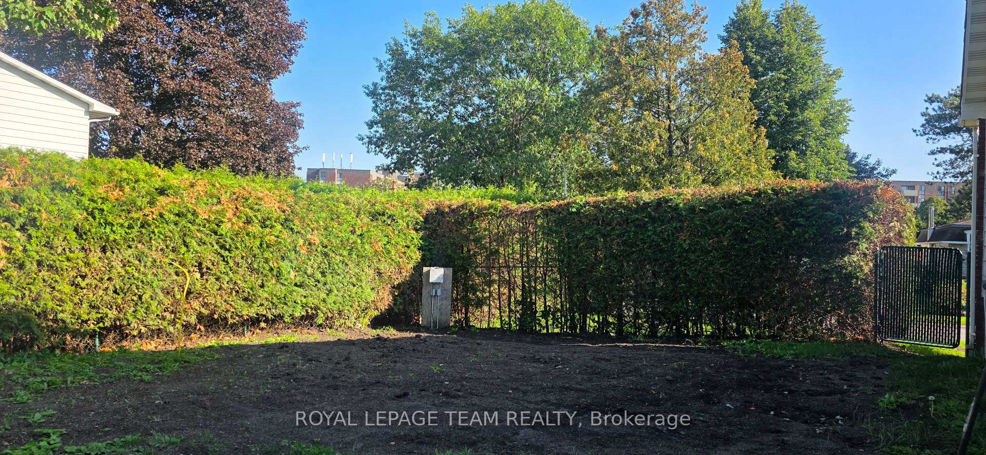 Photo 29 of 13 Ridgeburn Gate, Ottawa, Blackburn Hamlet — HOMEH