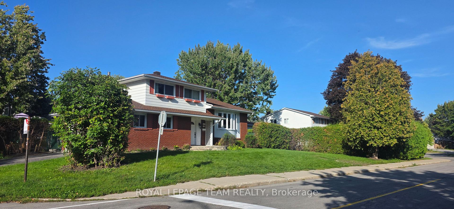 Photo 31 of 13 Ridgeburn Gate, Ottawa, Blackburn Hamlet — HOMEH
