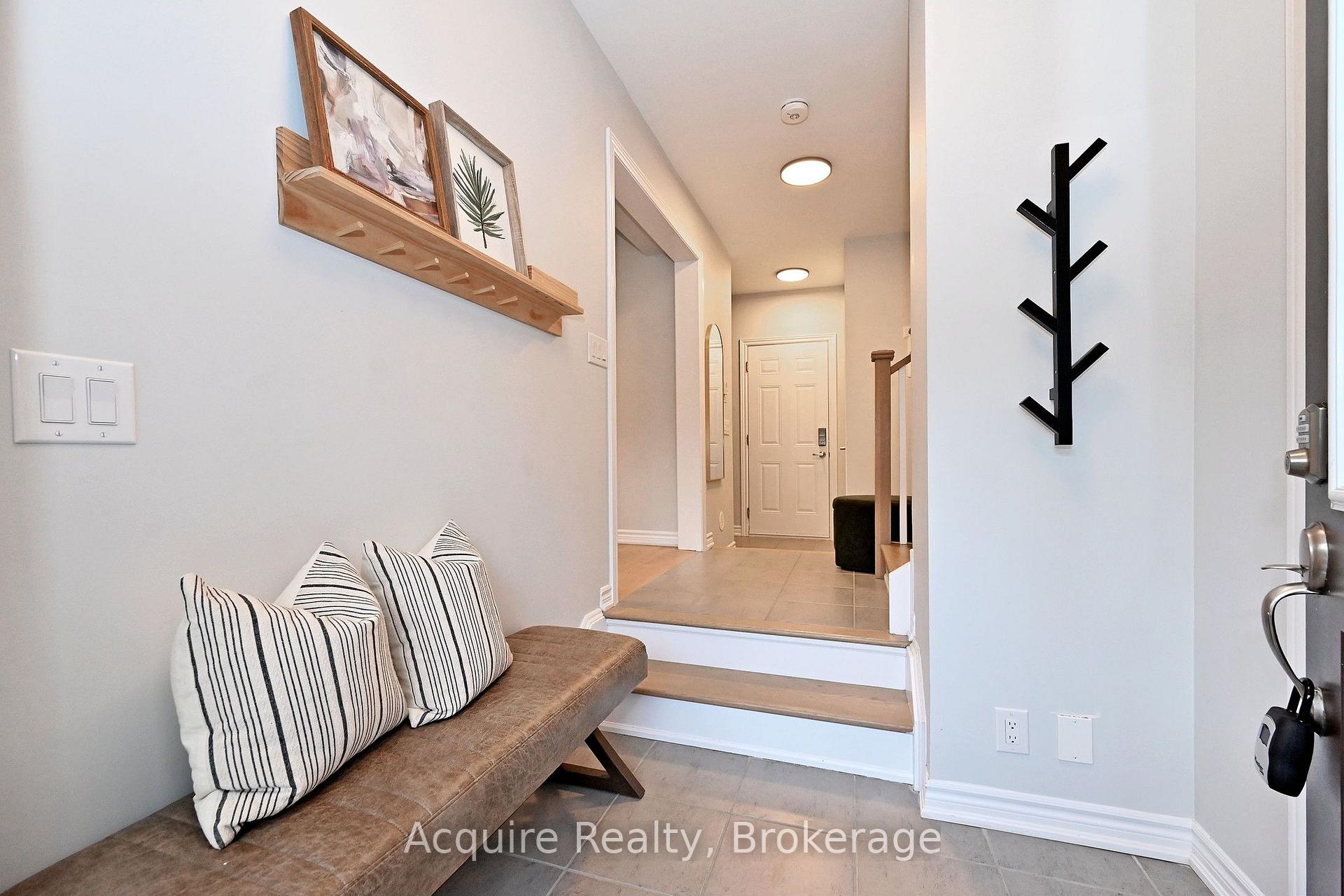 Photo 5 of 23 William Shearn Crescent, Markham, Angus Glen — HOMEH