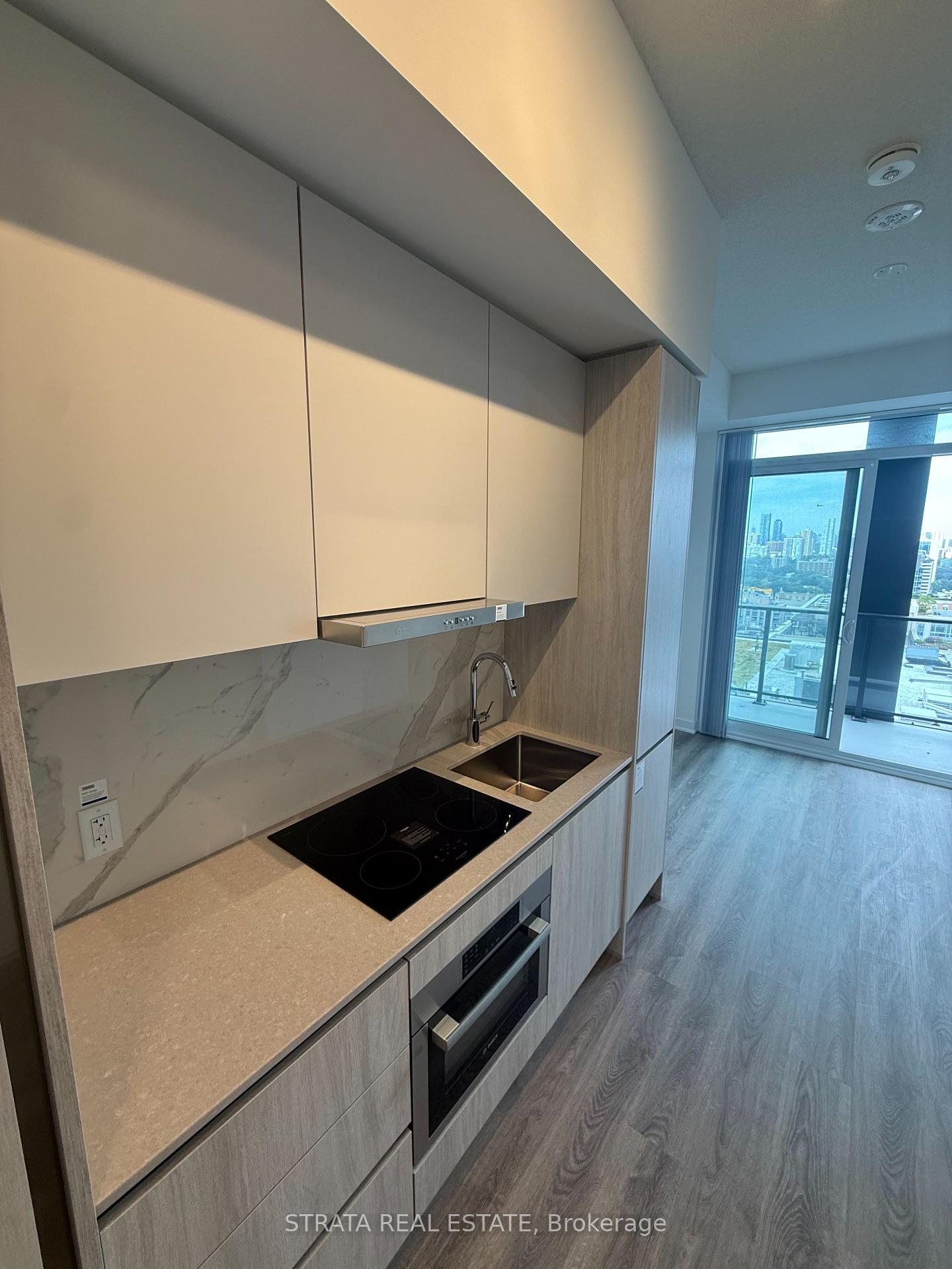 Photo 4 of Unit 2316, 180 Front Street E, Toronto, Moss Park — HOMEH