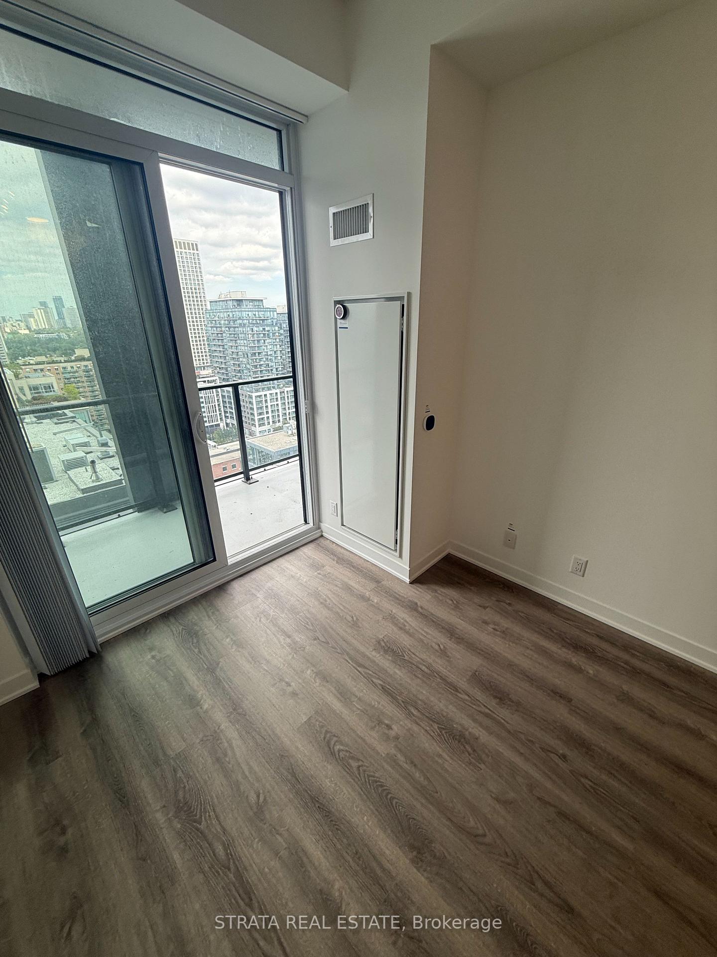 Photo 8 of Unit 2316, 180 Front Street E, Toronto, Moss Park — HOMEH
