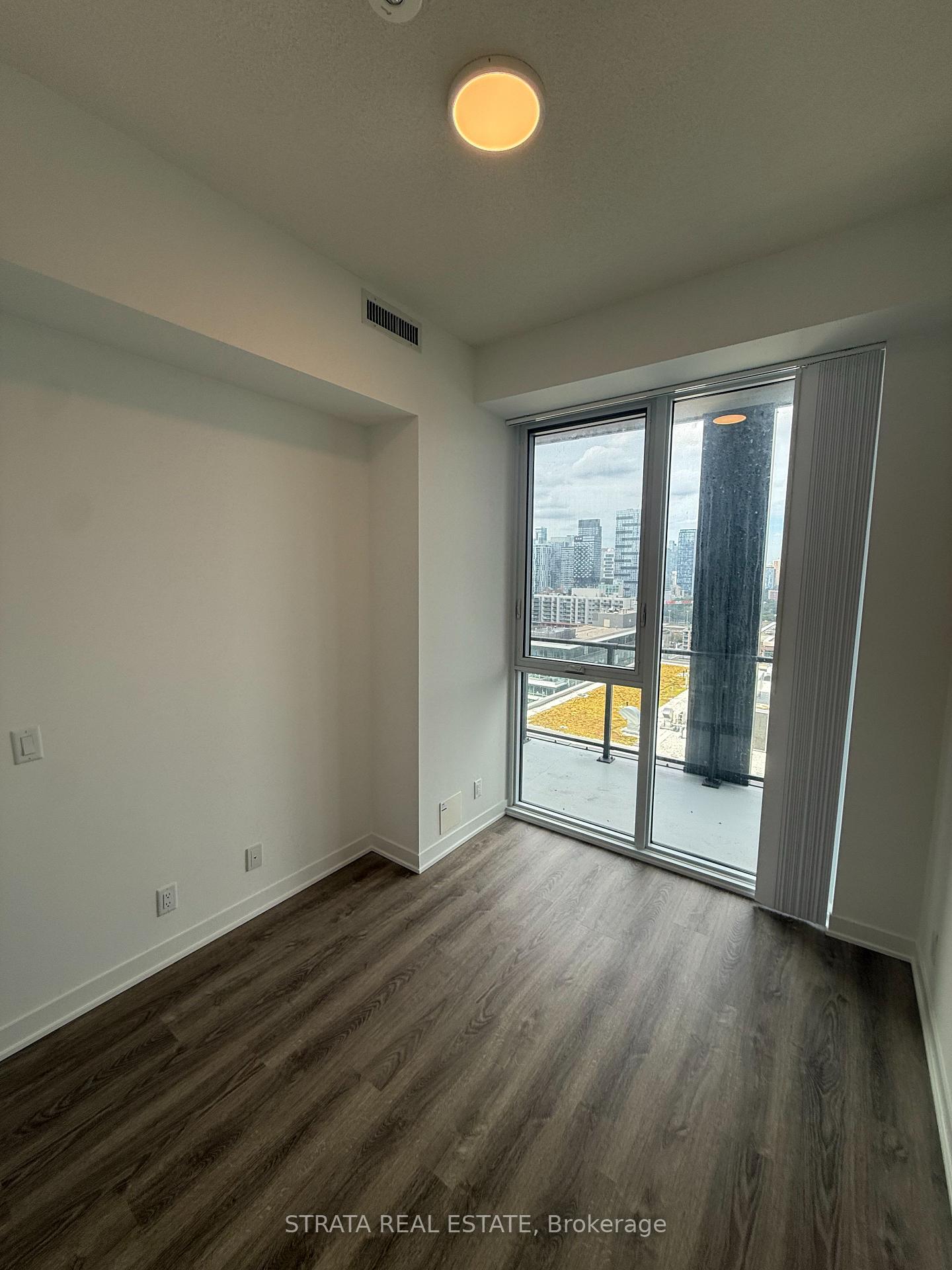 Photo 9 of Unit 2316, 180 Front Street E, Toronto, Moss Park — HOMEH