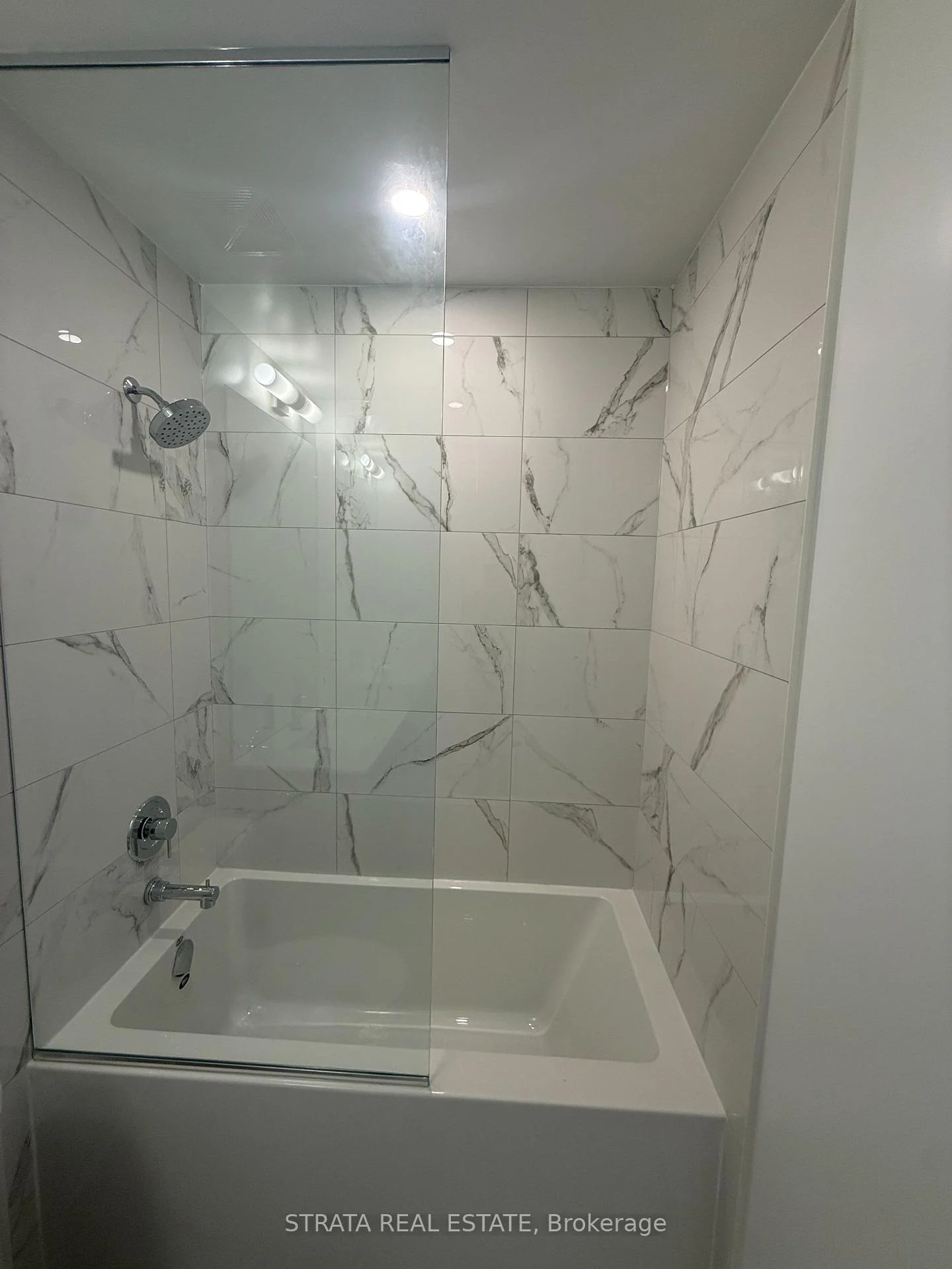 Photo 18 of Unit 2316, 180 Front Street E, Toronto, Moss Park — HOMEH