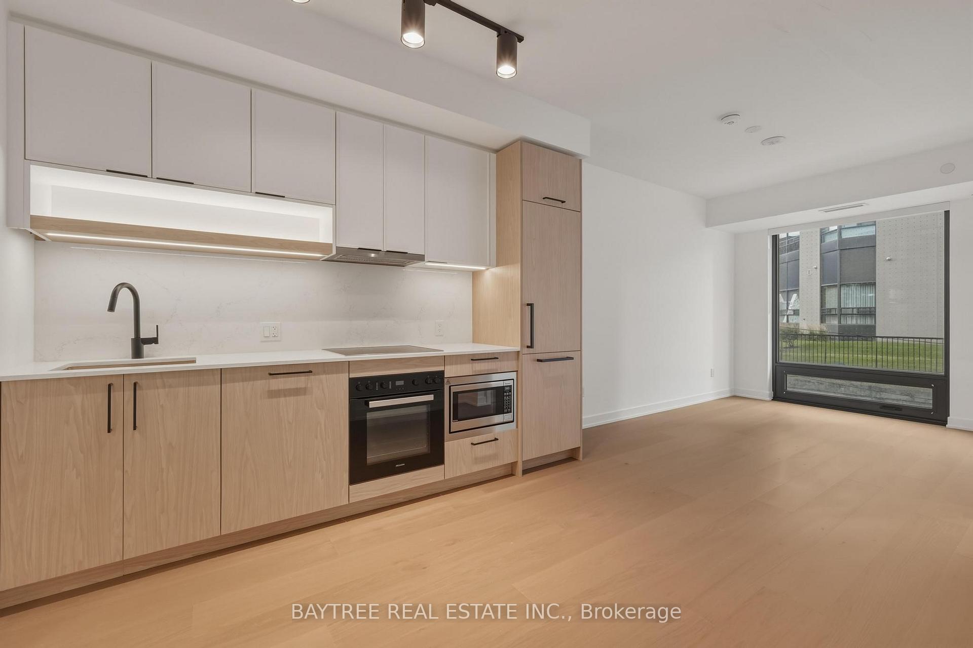 Photo 2 of Unit 533, 91 Montclair Avenue, Toronto, Forest Hill South — HOMEH