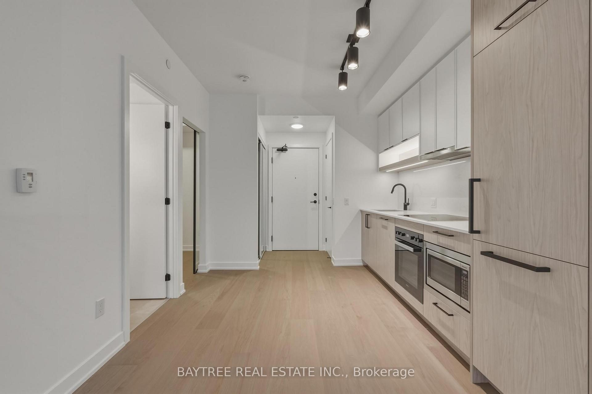 Photo 5 of Unit 533, 91 Montclair Avenue, Toronto, Forest Hill South — HOMEH