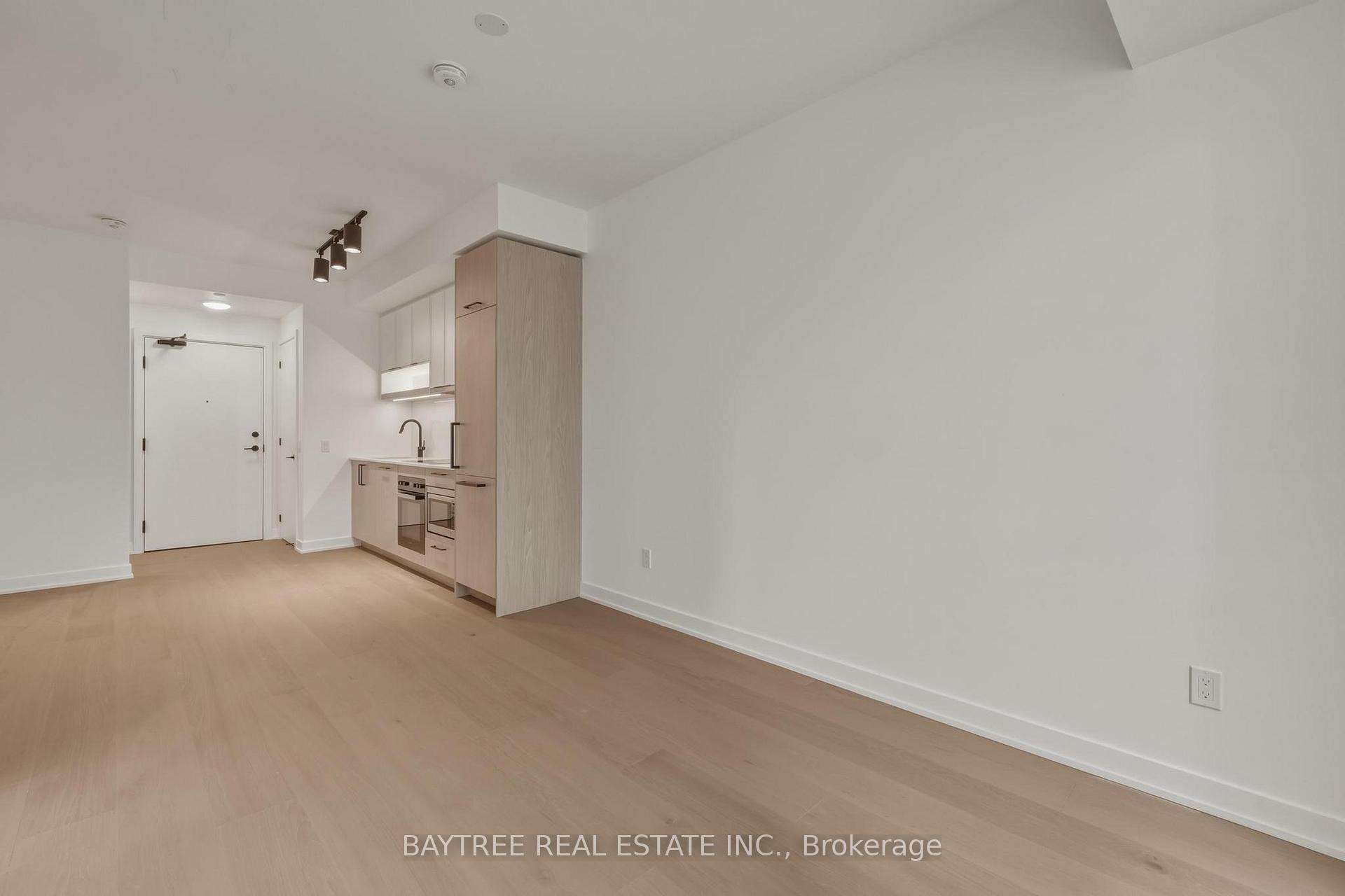 Photo 7 of Unit 533, 91 Montclair Avenue, Toronto, Forest Hill South — HOMEH