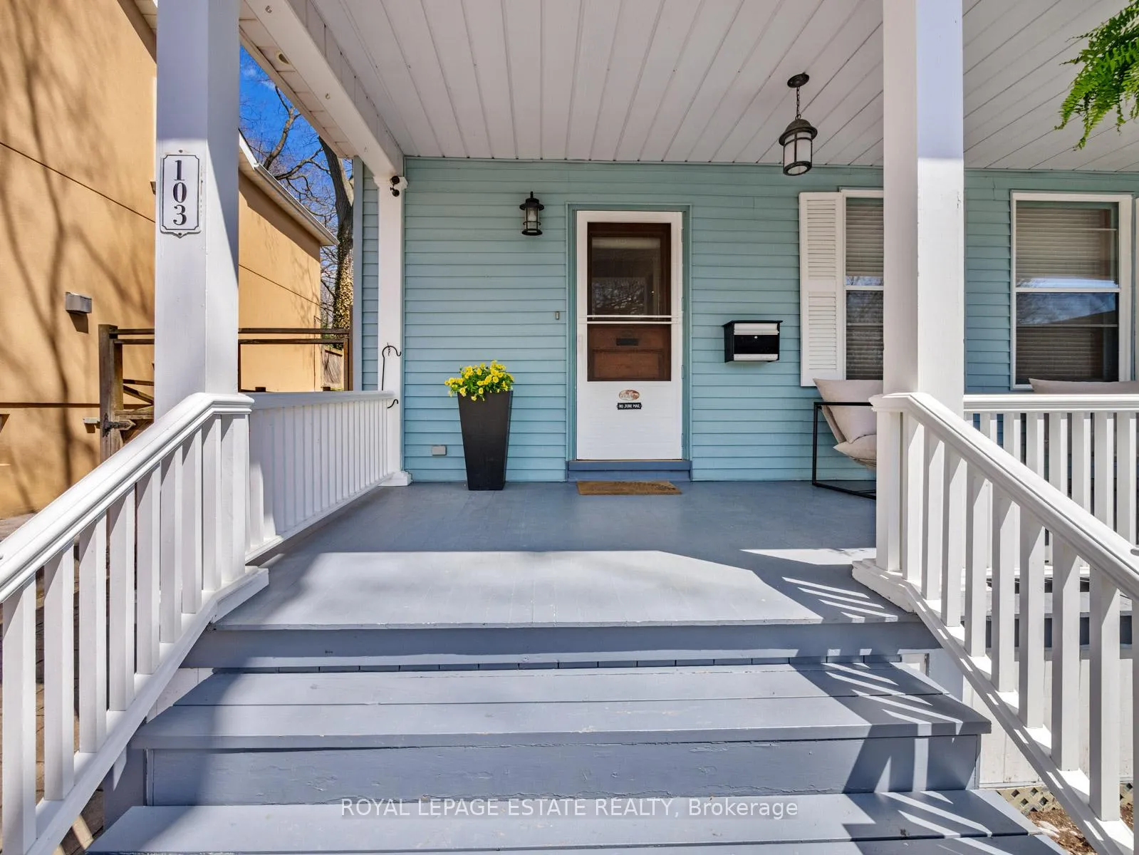 Photo 4 of 103 Silver Birch Avenue, Toronto, The Beaches — HOMEH