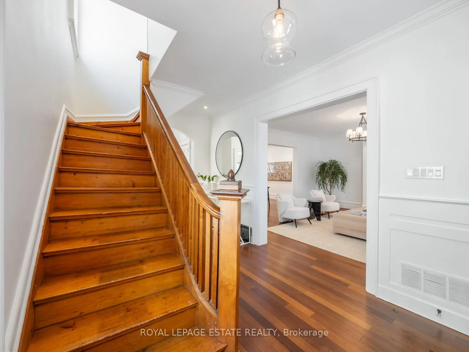 Photo 7 of 103 Silver Birch Avenue, Toronto, The Beaches — HOMEH