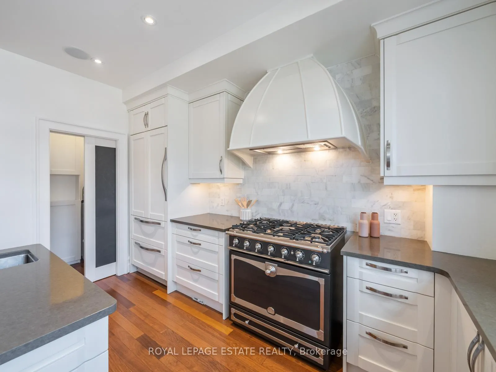 Photo 23 of 103 Silver Birch Avenue, Toronto, The Beaches — HOMEH