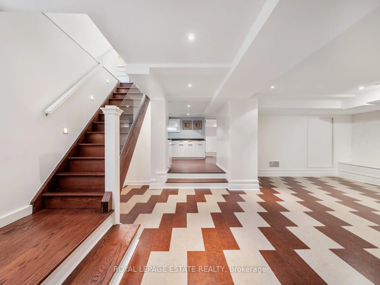Photo 37 of 103 Silver Birch Avenue, Toronto, The Beaches — HOMEH