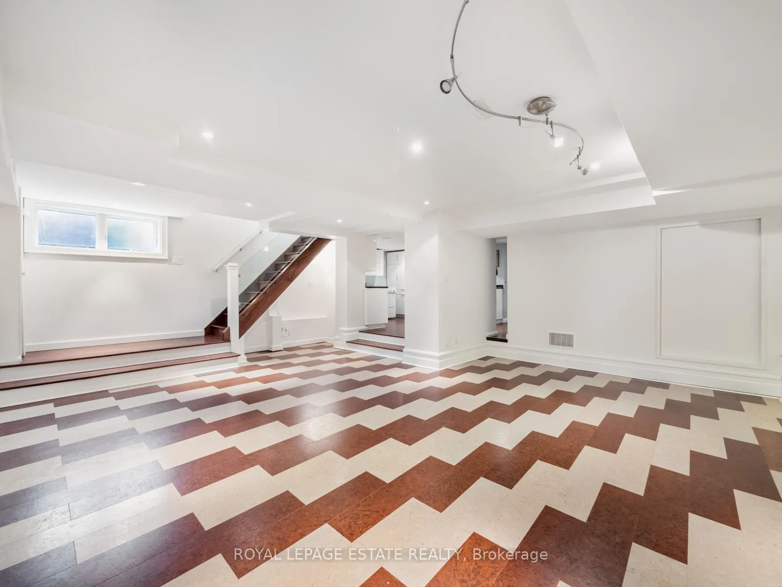 Photo 38 of 103 Silver Birch Avenue, Toronto, The Beaches — HOMEH