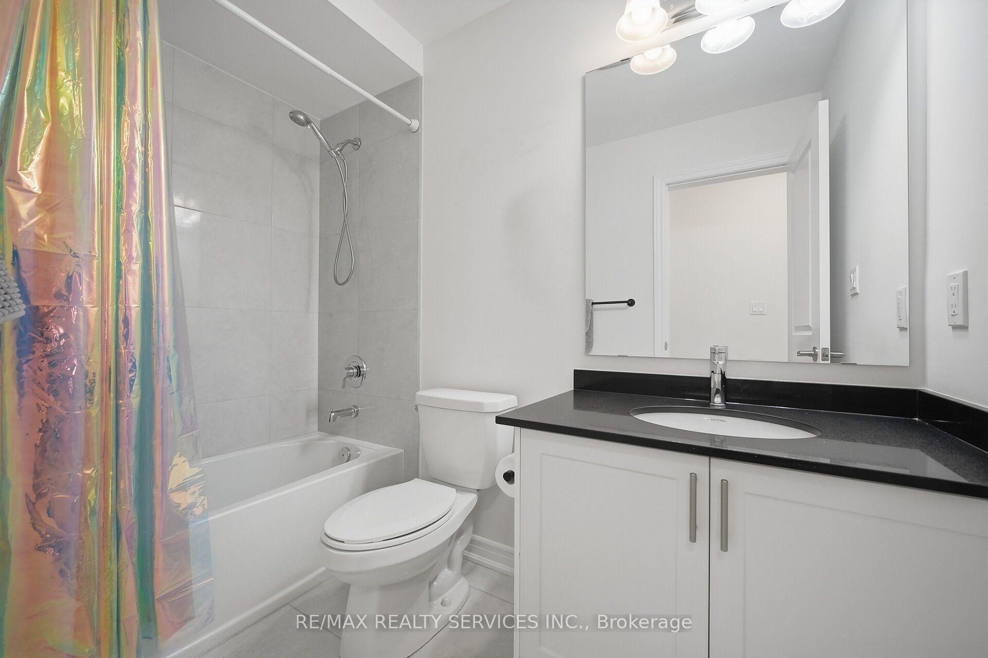 Photo 36 of 274 Carnwith Drive E, Whitby, Brooklin — HOMEH