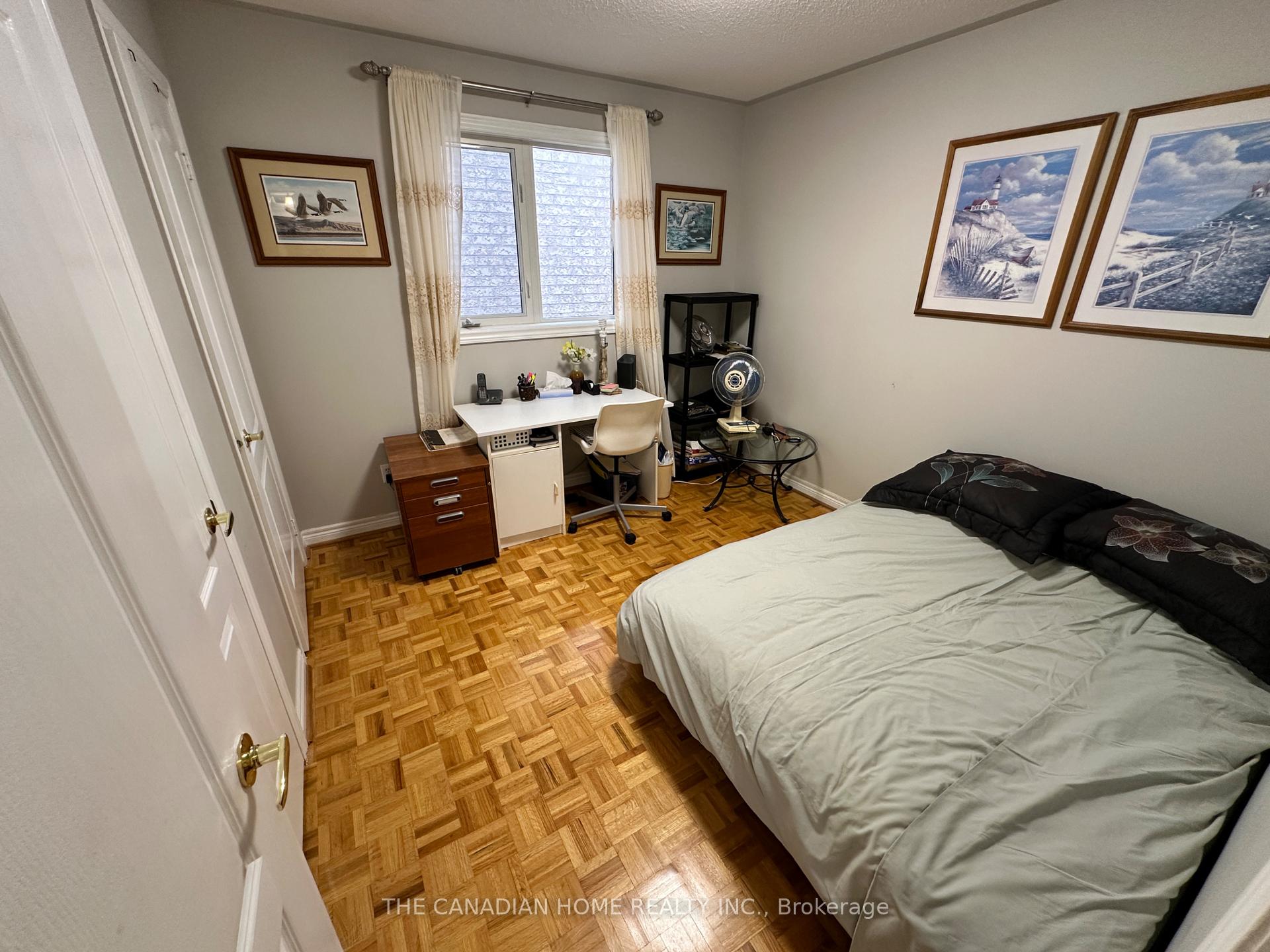Photo 11 of 131 Colombo Crescent, Vaughan, Maple — HOMEH