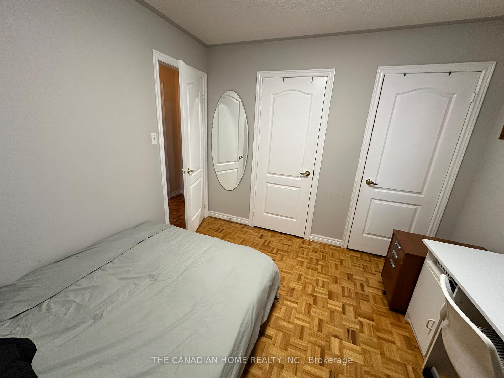 Photo 12 of 131 Colombo Crescent, Vaughan, Maple — HOMEH