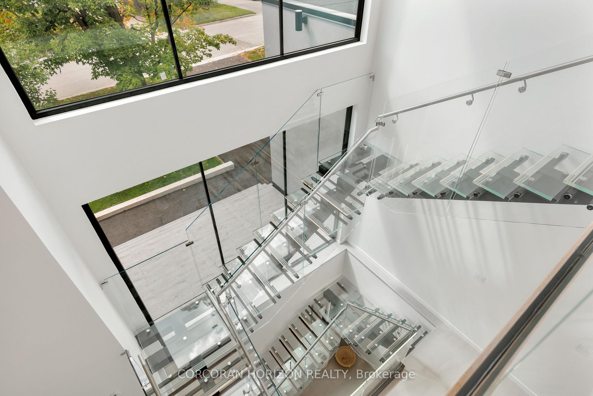 Photo 27 of 1277 Hillview Crescent, Oakville, Falgarwood — HOMEH