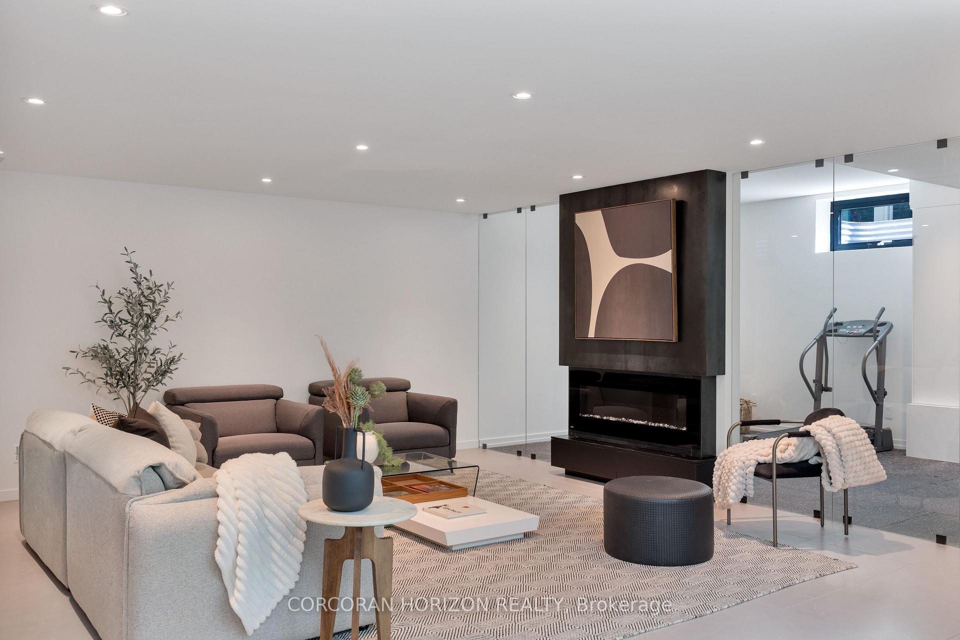 Photo 43 of 1277 Hillview Crescent, Oakville, Falgarwood — HOMEH