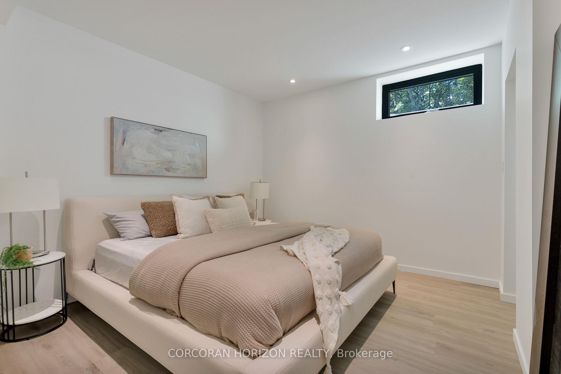 Photo 47 of 1277 Hillview Crescent, Oakville, Falgarwood — HOMEH